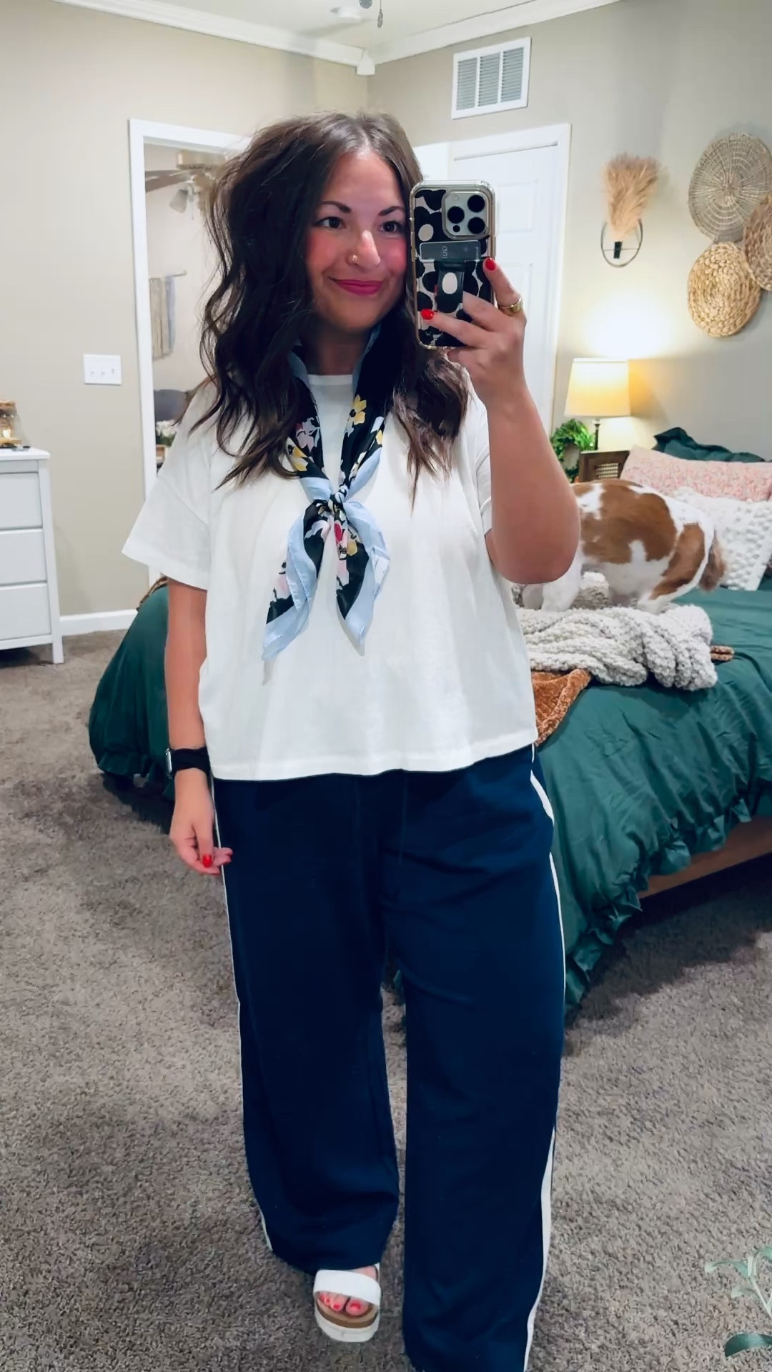 Proof that basics don’t have to be boring… just add a cute scarf + you’re good to go ✨

sandals: fit true to size // wearing a 5
pants: fit true to size // wearing a large
tee: fits true to size // wearing an XL (kind of a boxy cropped fit) 

 

#LTKootd #LTKMidsize #LTKWorkwear