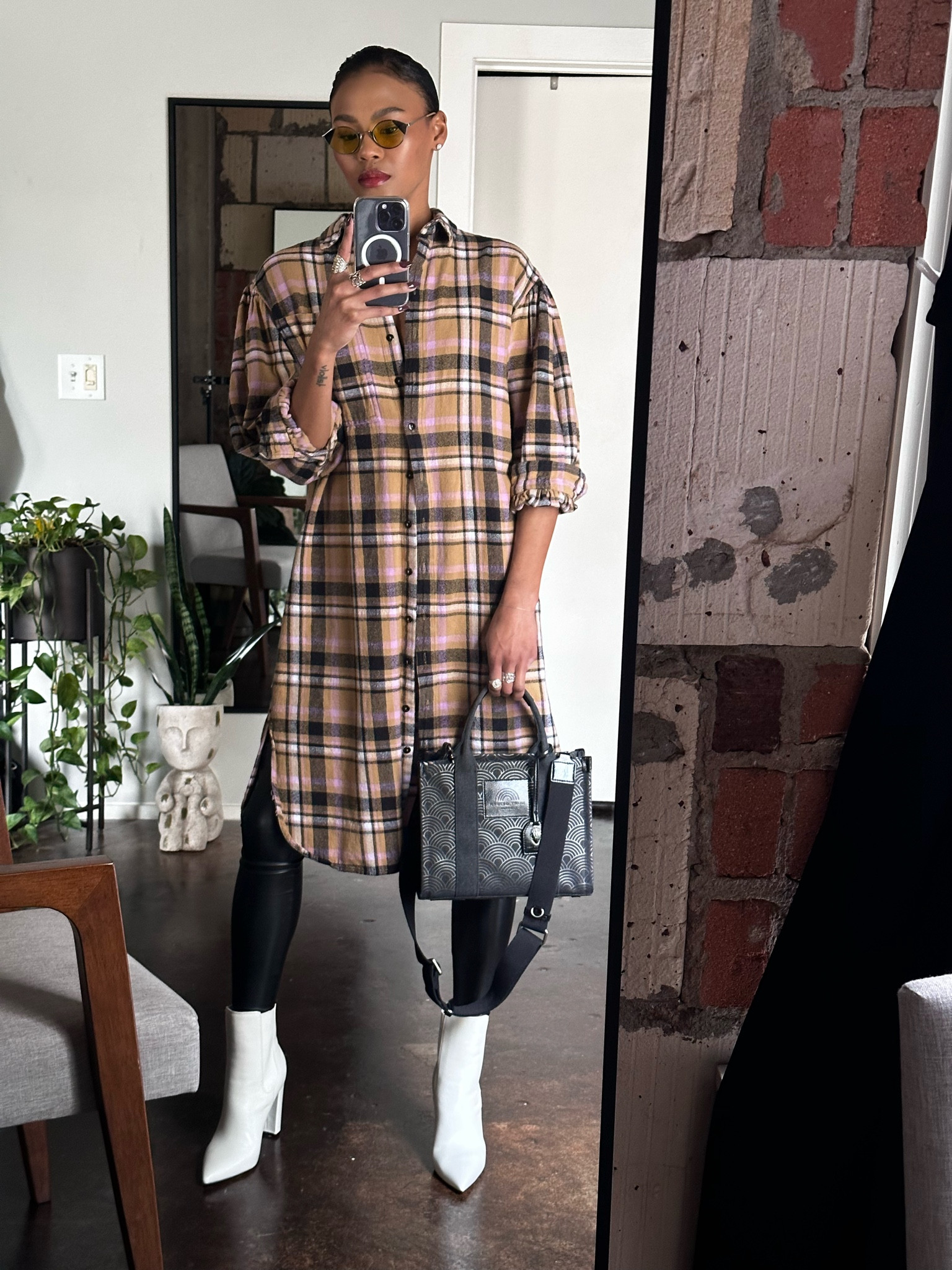 Same, Same… but different. 

If I can’t link the exact fit, I’ll put together the links for a similar one, color scheme & all! So you can literally just buy + not have to think. 

#LTKSale #LTKshoecrush #LTKitbag