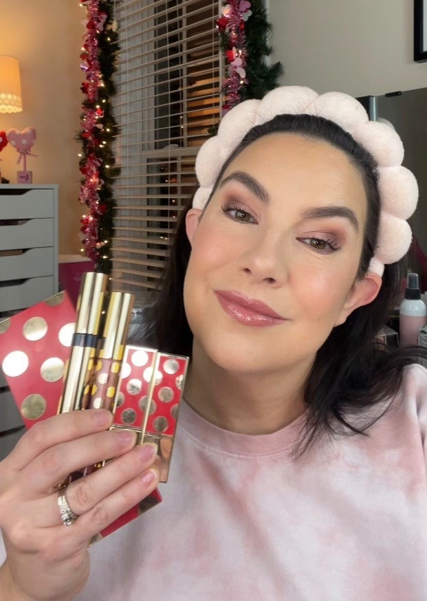 Trying on my beauty Christmas gift! ❤️🎁

#LTKBeauty #LTKOver40