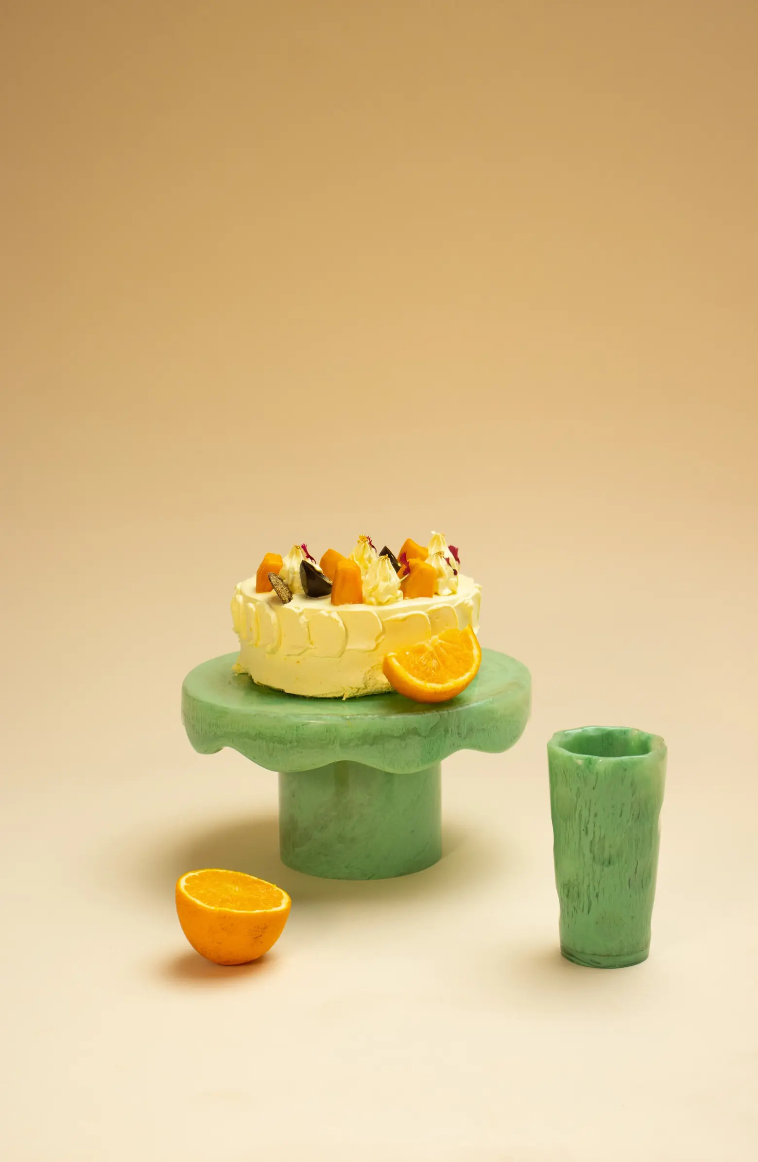 Casa Amarosa Scallop Resin Cake Stand | Nordstrom | Nordstrom