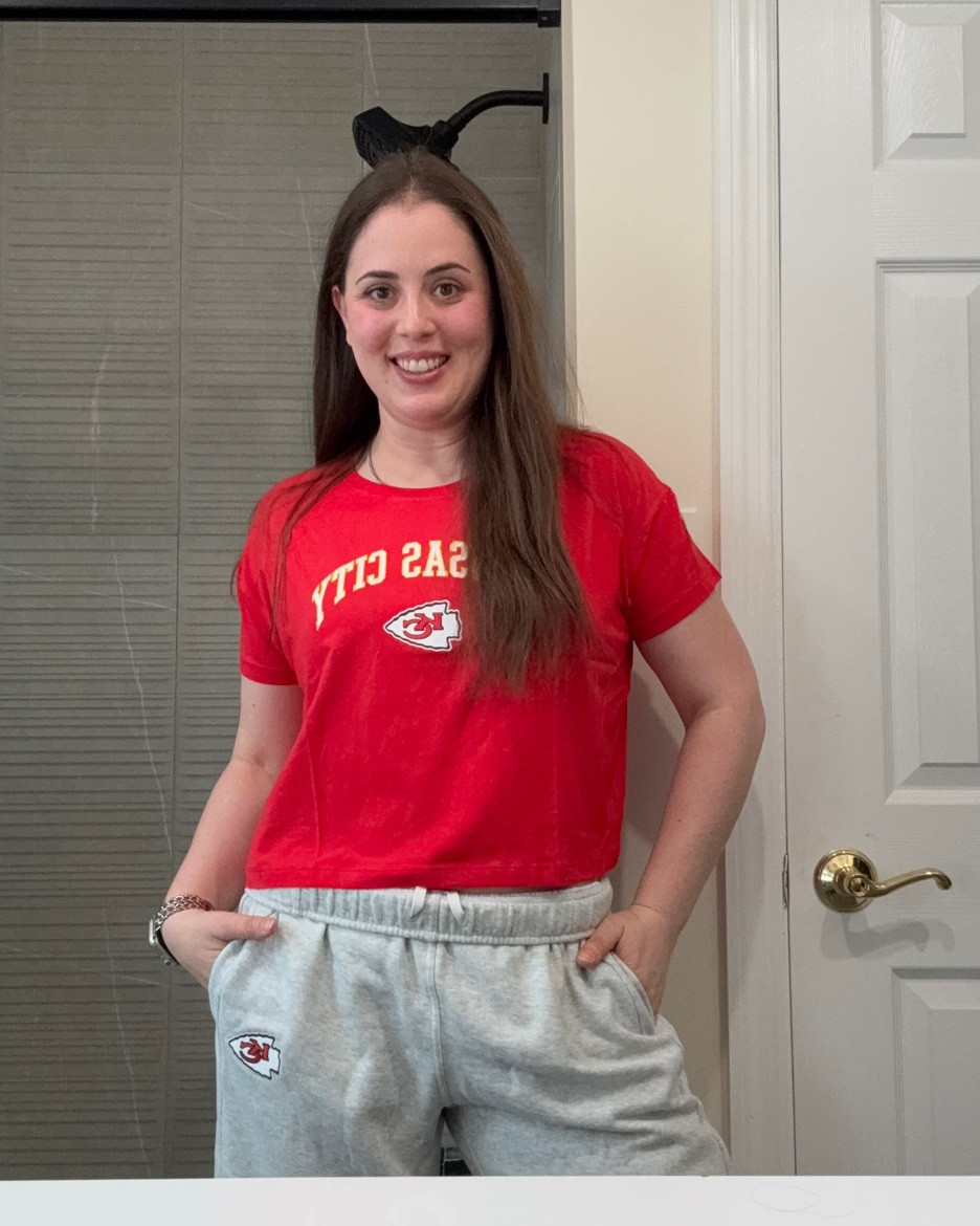My fave lululemon Chiefs merch is on sale!!! I have to stock up before the season starts 🏈

#OOTD #chiefs #chiefsmerch #lululemon #sale

#LTKgrwm #LTKActive #LTKootd