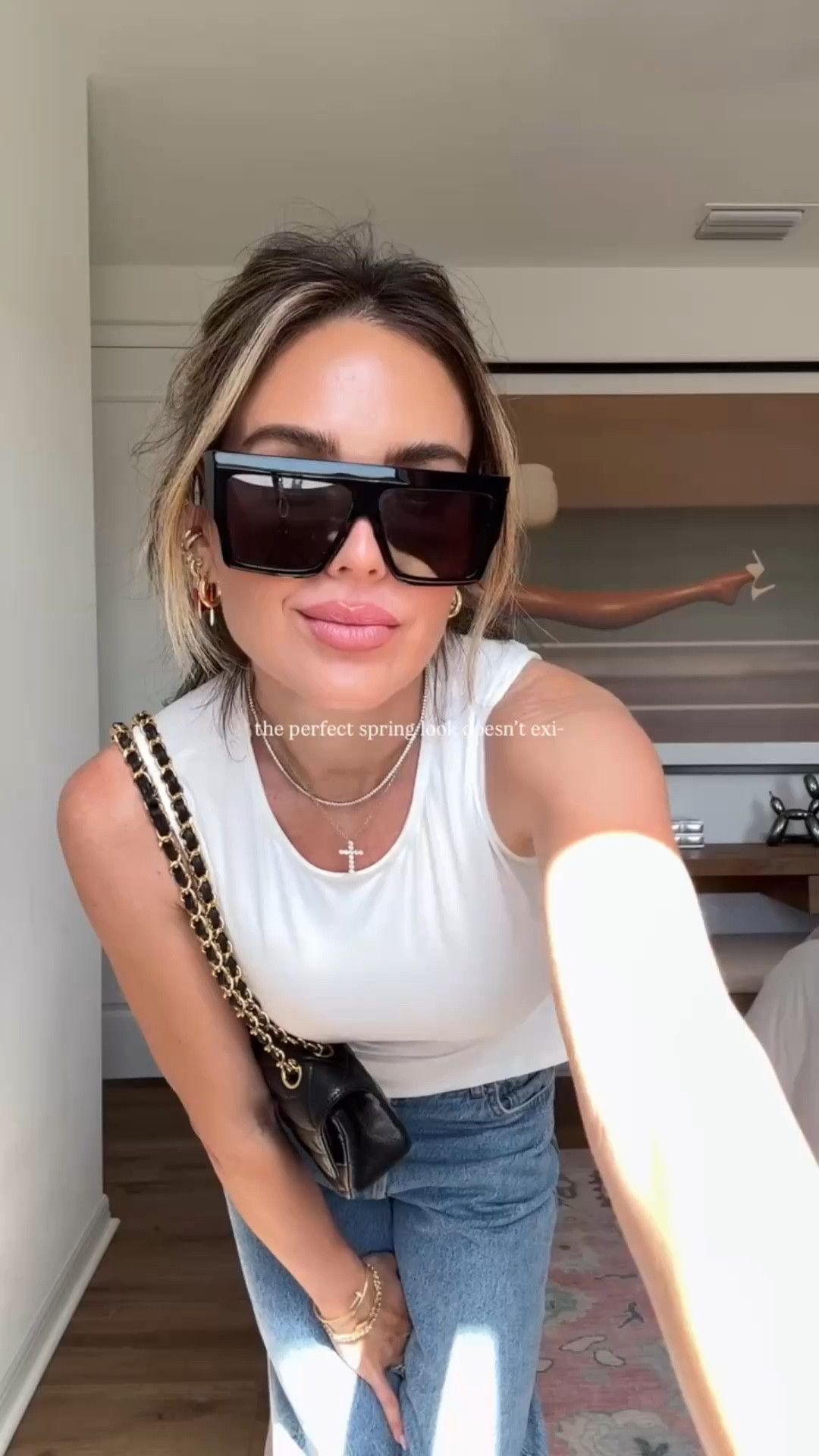 I bought this tank in black too bc it’s such a mullet

Tank size small 
Anine bing Gavin jeans 
Ysl blush in fuchsia fizz 

#LTKootd #LTKgrwm #LTKBeauty