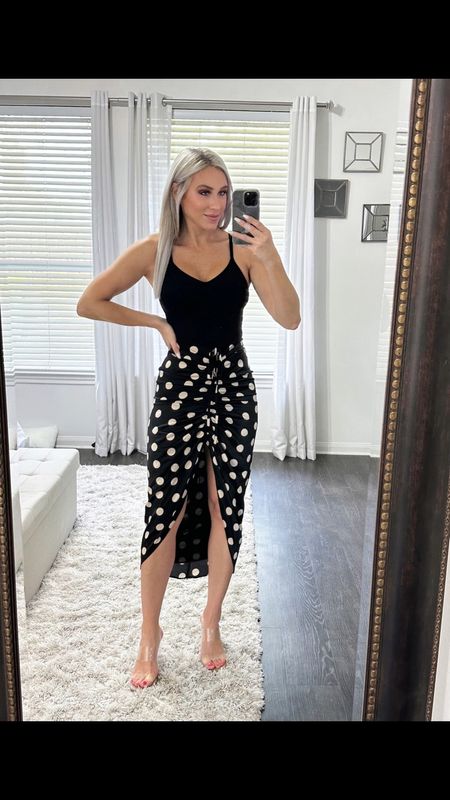5 - pre-fall styles from Vici. 

Use code: DANNAFWELLS for 20% off. 

Fall trends // fall styles // trending styles // polka dot skirt // denim skirt // denim jeans // fall outfit inspo // casual outfit // lbd // date night outfit inspo // 

#LTKunder100 #LTKstyletip #LTKshoecrush