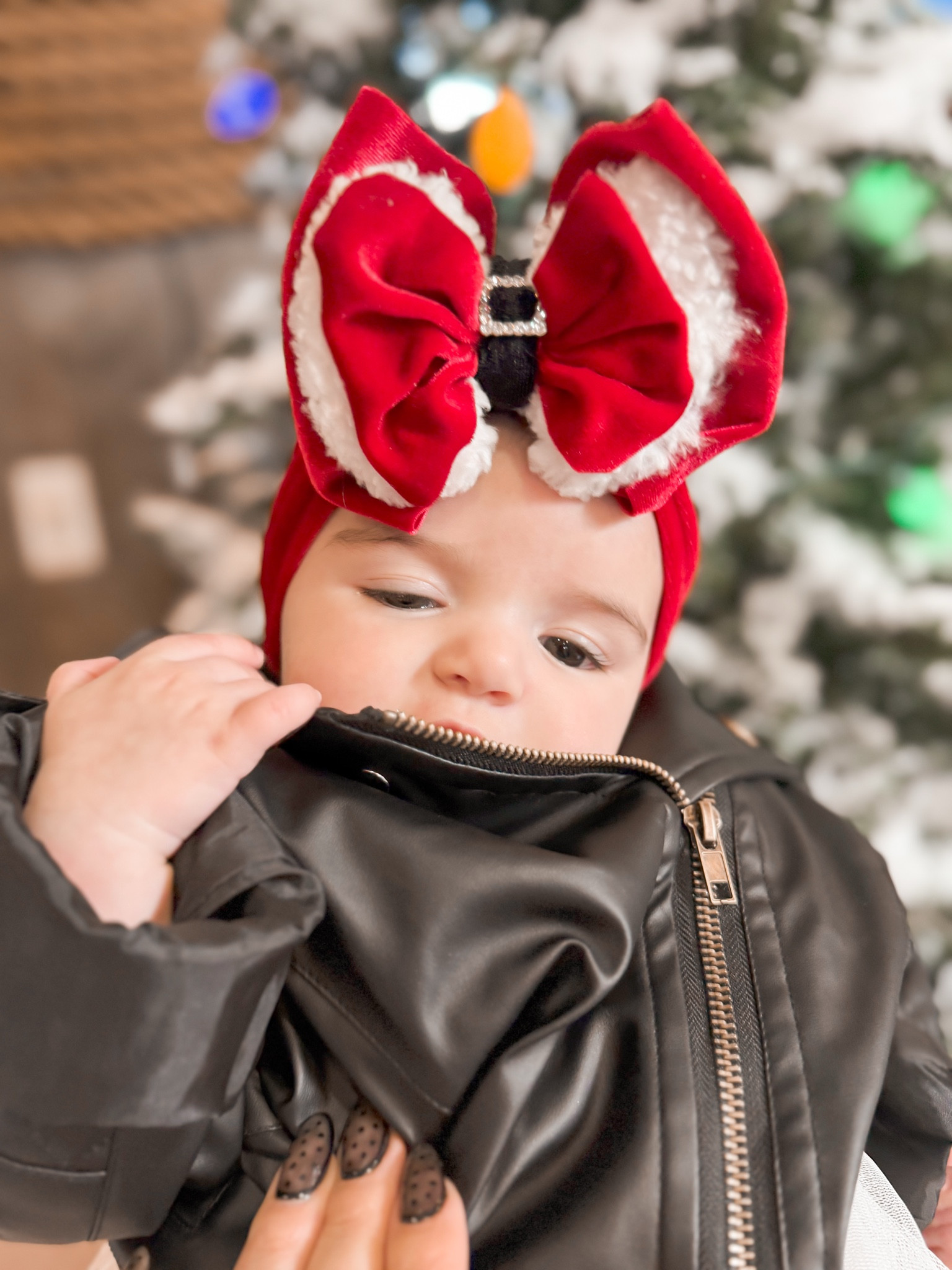 Christmas 
#babygirl #santaheadband #baby #holiday 

#LTKSeasonal #LTKHoliday #LTKBaby