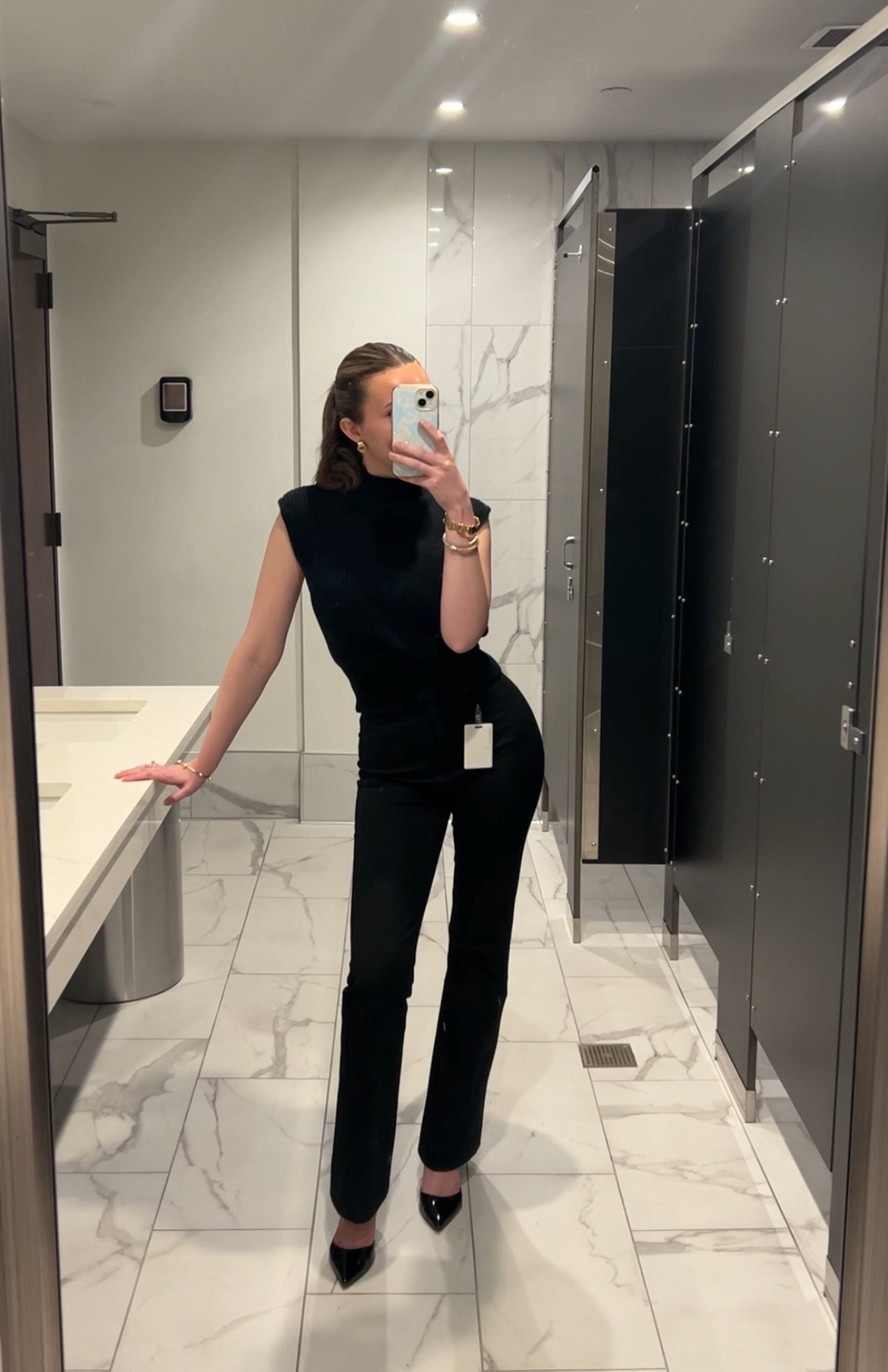 Women’s corporate office outfit inspo

#LTKgrwm #LTKWorkwear #LTKootd