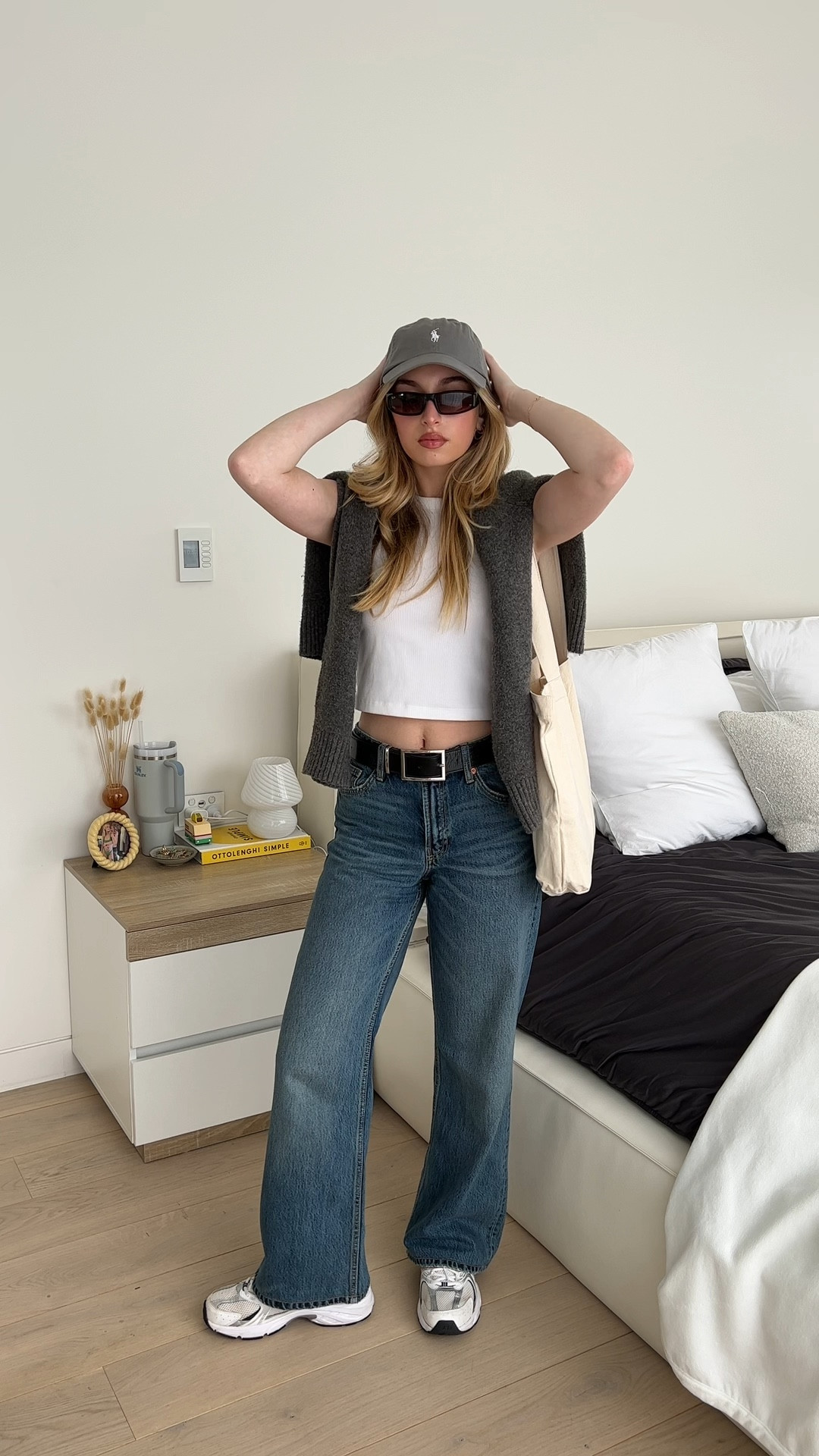 Easter show fit🤍

Jeans are Zara and belt is Nakedvice x