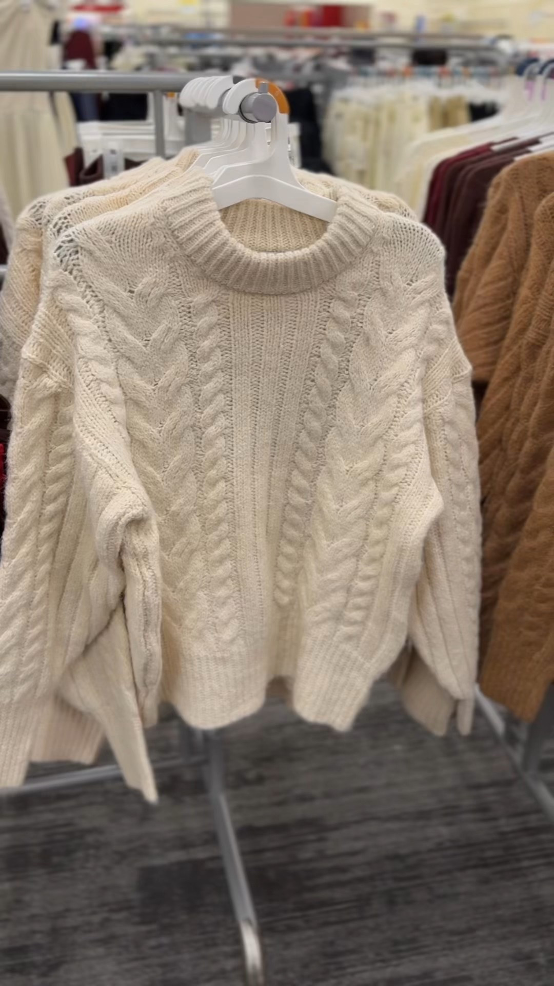The perfect fall sweater in my opinion! Love the chunky knit look and it’s such a cozy sweater! Definitely a fall staple 🤌🏼
•
•
•
•
#affordableclothes #targetstyle #targetfinds #targetfashion #targetdoesitagain #targetaddict  #targetforthewin #targetfind #targetclothes #targetoutfit #targetstyles #targetfashionfinds #foundattarget #casualstyle #sharemytargetstyle #fallfashion #fallstyle #fallclothes #fallclothing
