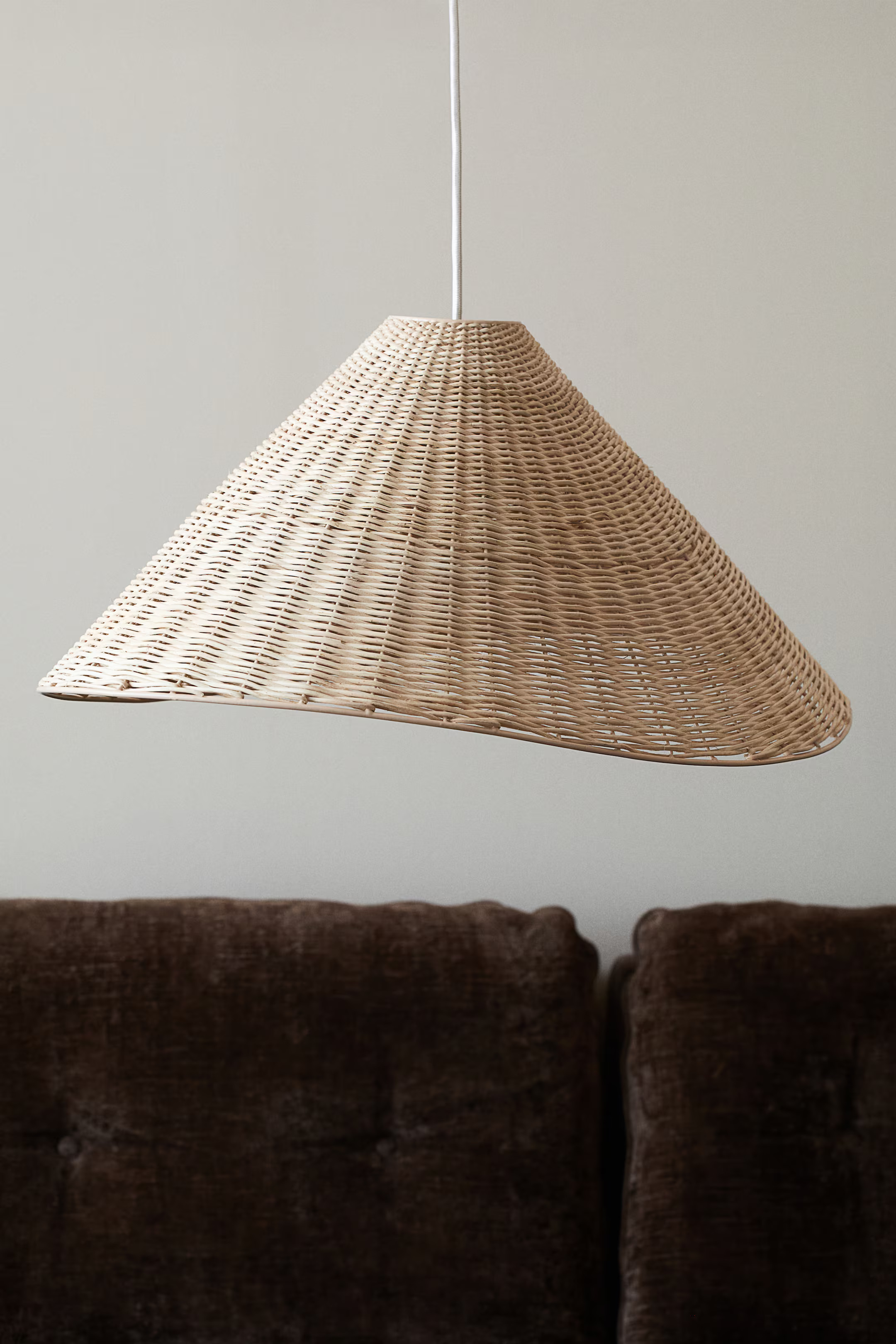Rattan pendant light | H&M (UK, MY, IN, SG, PH, TW, HK)