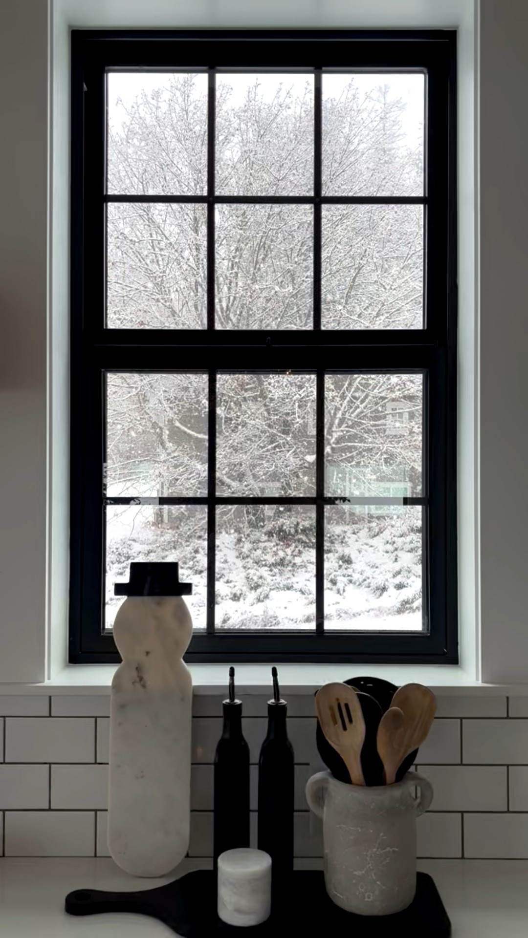 H O M E / it’s really coming down now ♥️

Amazon Canada | Christmas Decor | Home | Snowman | Marble | Cheese Board | Oil & Vinegar Bottles | Salt & Pepper Cellars | Wooden Spoons 

#LTKhome #LTKholiday #LTKcanada