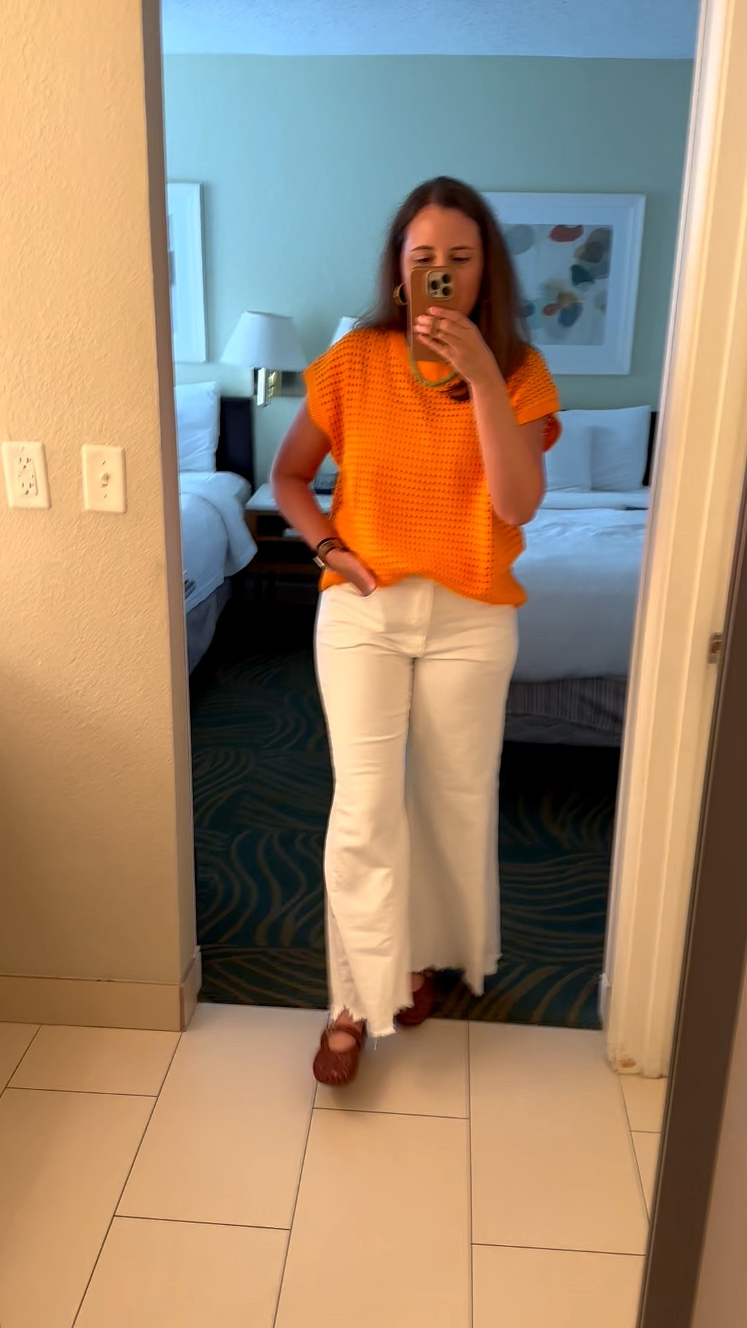 I’m still obsessed with these wide leg jeans! The raw hem at the bottom makes them so unique! These fit TTS.

White denim, white jeans, Anthropologie outfit

#LTKgrwm #LTKootd #LTKFindsUnder100