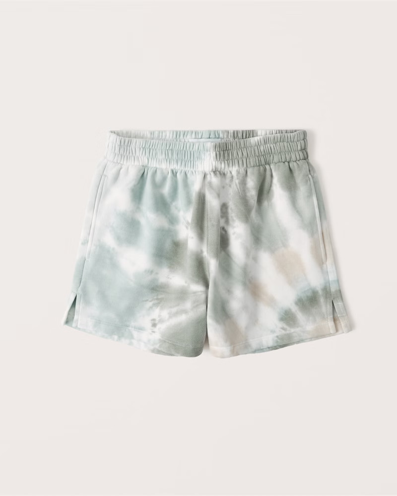 Sunday Shorts | Abercrombie & Fitch (US)