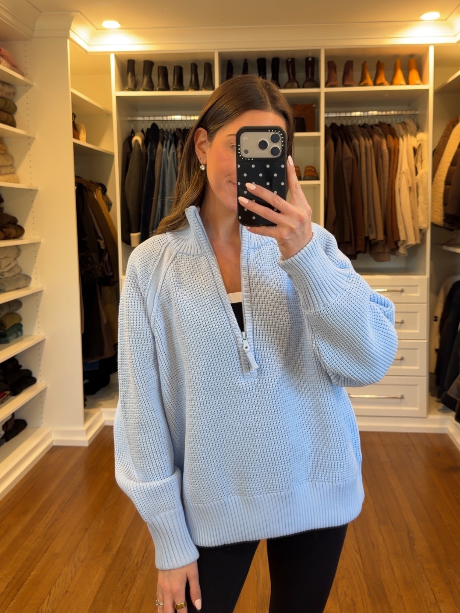 Size small 

Activewear 
Sweatshirt 
Sweater 


#LTKootd #LTKgrwm #LTKActive