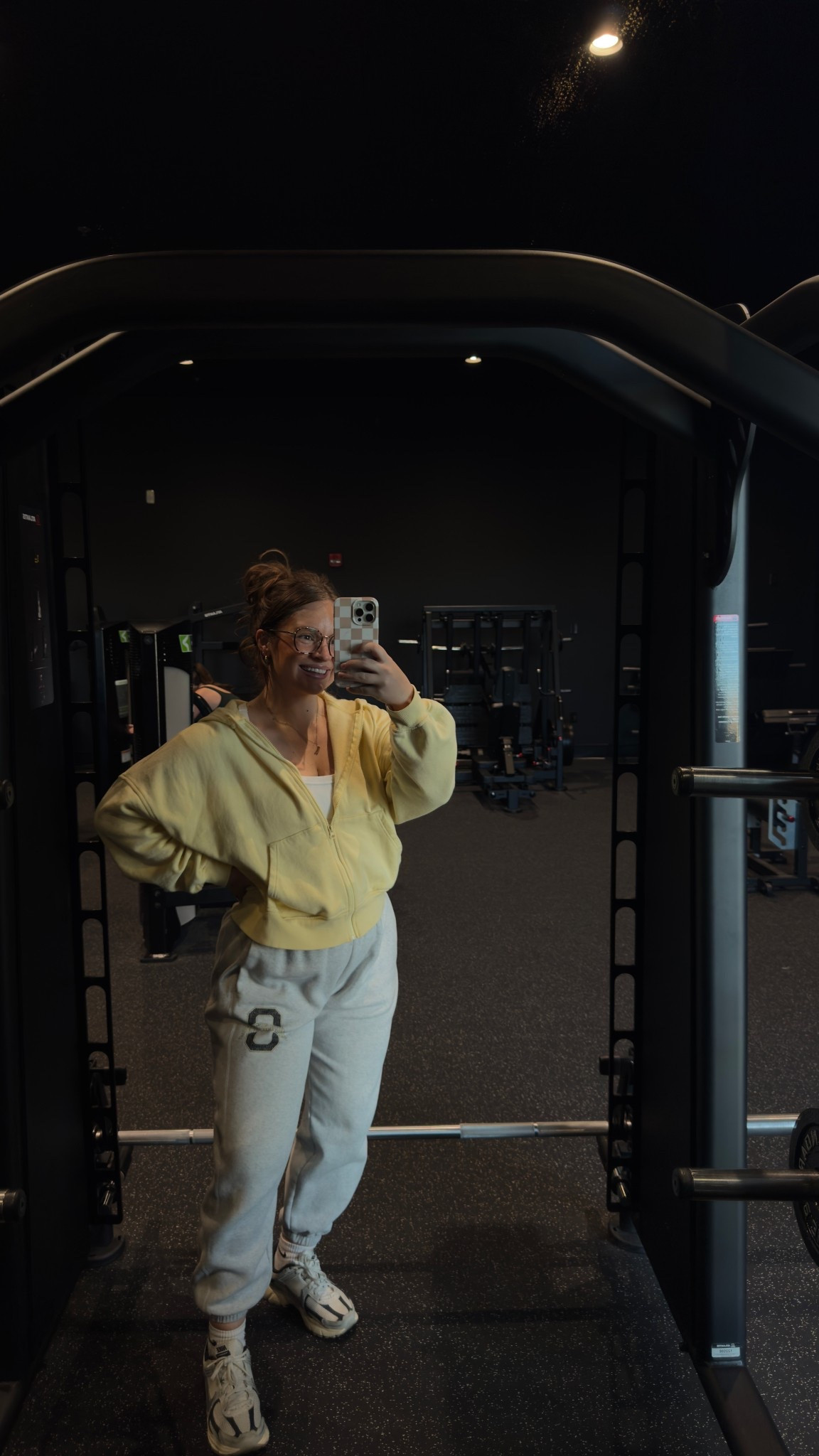 gym ootd 💛

wearing L in pants & sweatshirt — these shoes are the BEST! 29% off too!

#nike #oner #oldnavy 

#LTKfitnessgoals #LTKActive #LTKMidsize