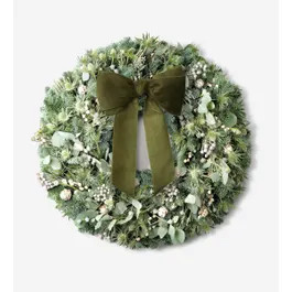 Winter White Christmas Wreath | FLOWERBX