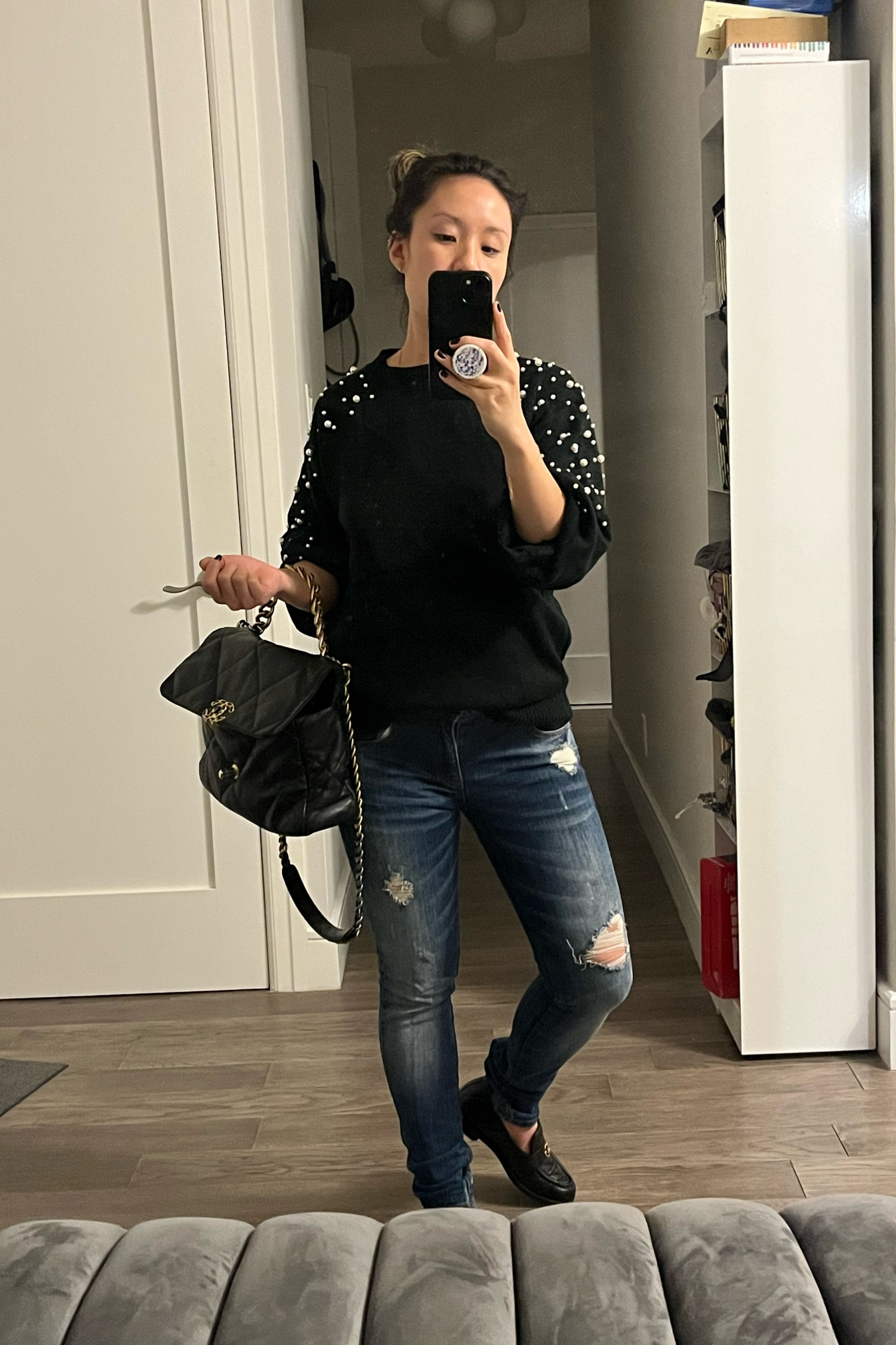 You know I LOVE a pearl sleeve detail. And I’m a big believer in mixing the high with the low. Spend on the things you will wear over and over again. Save on the things you will wear for one season. This is an easy outfit to throw on for brunch, errands, quick office trip. ANYTHING! Amazon find. Amazon fashion.

#LTKshoecrush #LTKtravel #LTKunder50