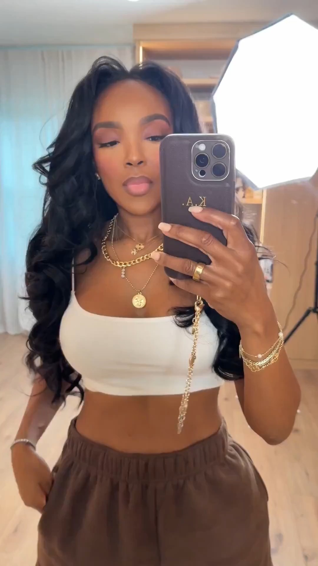 A go-to casual look that feels effortless but still pulled together. The neutral tones, relaxed fit, and clean layers make this one of those outfits you’ll reach for on repeat.

Everything here is easy to mix and match with pieces already in your closet, which means the cost per wear drops fast. Style the pants with a fitted tank, oversized sweater, or denim jacket to get even more mileage out of them.

Perfect for running errands, casual brunch, travel days, coffee runs, and everyday wear.

📏 Sizing & Fit Details  
Size Small  
Height: 5'4"  
Weight: 138 lbs  
Bust: 34D  
Waist: 27"  
Hips: 40"

Save this post to revisit and shop later.

Neutral outfit, casual everyday look, relaxed pants outfit, cost per wear fashion, easy chic style

Follow me on Instagram and YouTube @kirasfashionfinds



#LTKootd #LTKPetite