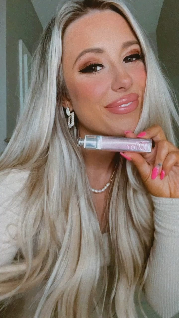 My favorite gloss to pair with every lipstick or simply beautiful on its own! My makeup look listed below 

#LTK #Liketoknow #beauty #lipstick #makeup #lips #favorites #Dior #Gloss 

#LTKFind #LTKbeauty #LTKunder100