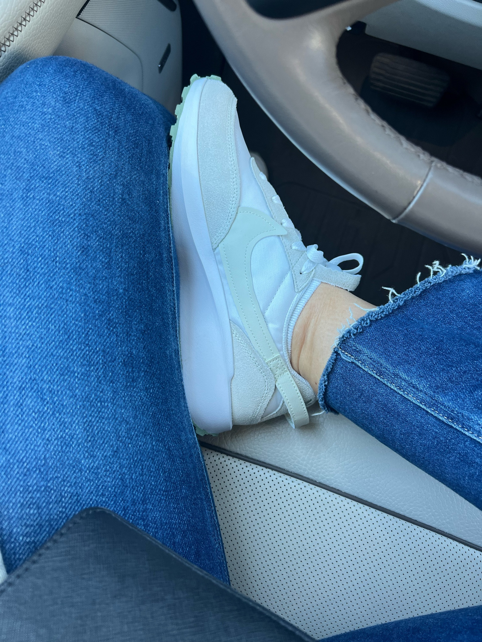 Favorite everyday mom shoes, Nike waffle debut. Under $50!

#LTKtravel #LTKHolidaySale #LTKshoecrush