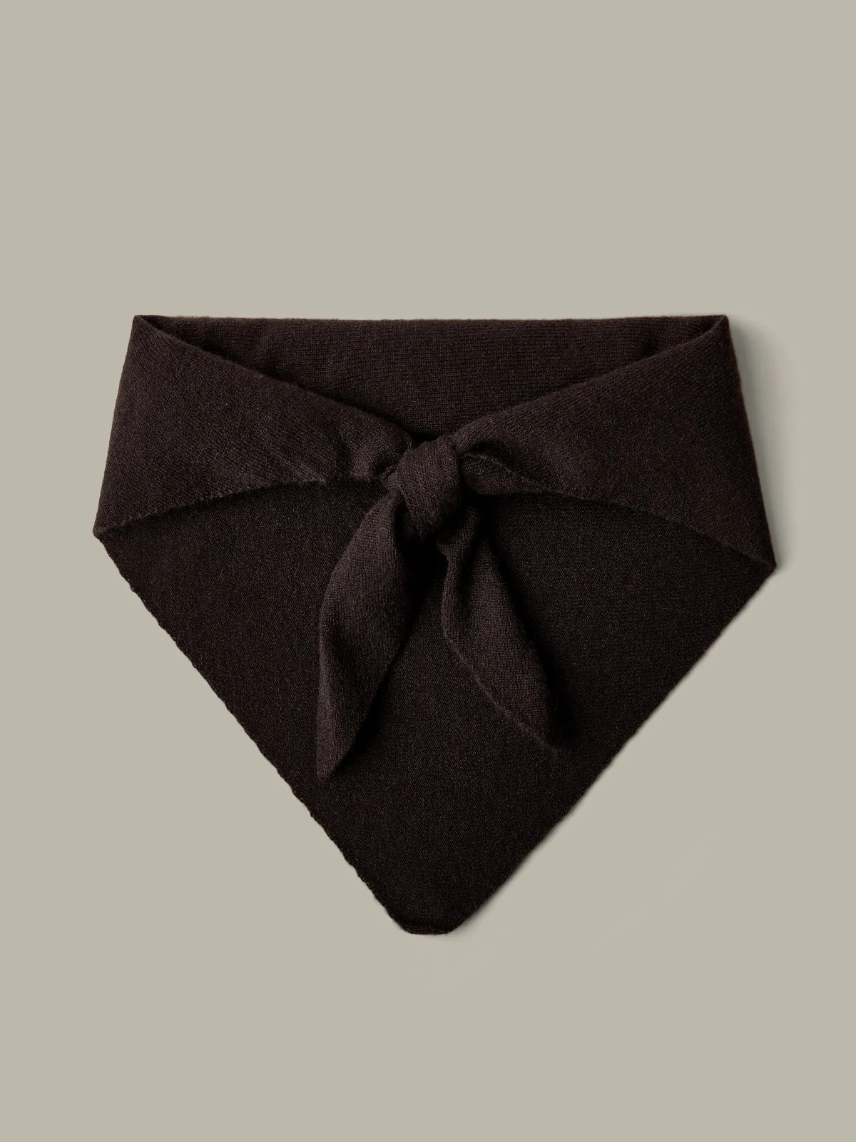 100% Cashmere Triangle Scarf | 525 America