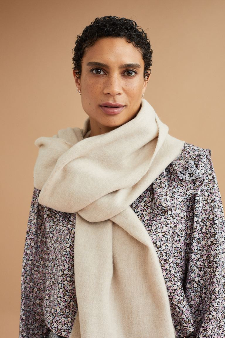 Scarf with Fringe | H&M (US + CA)