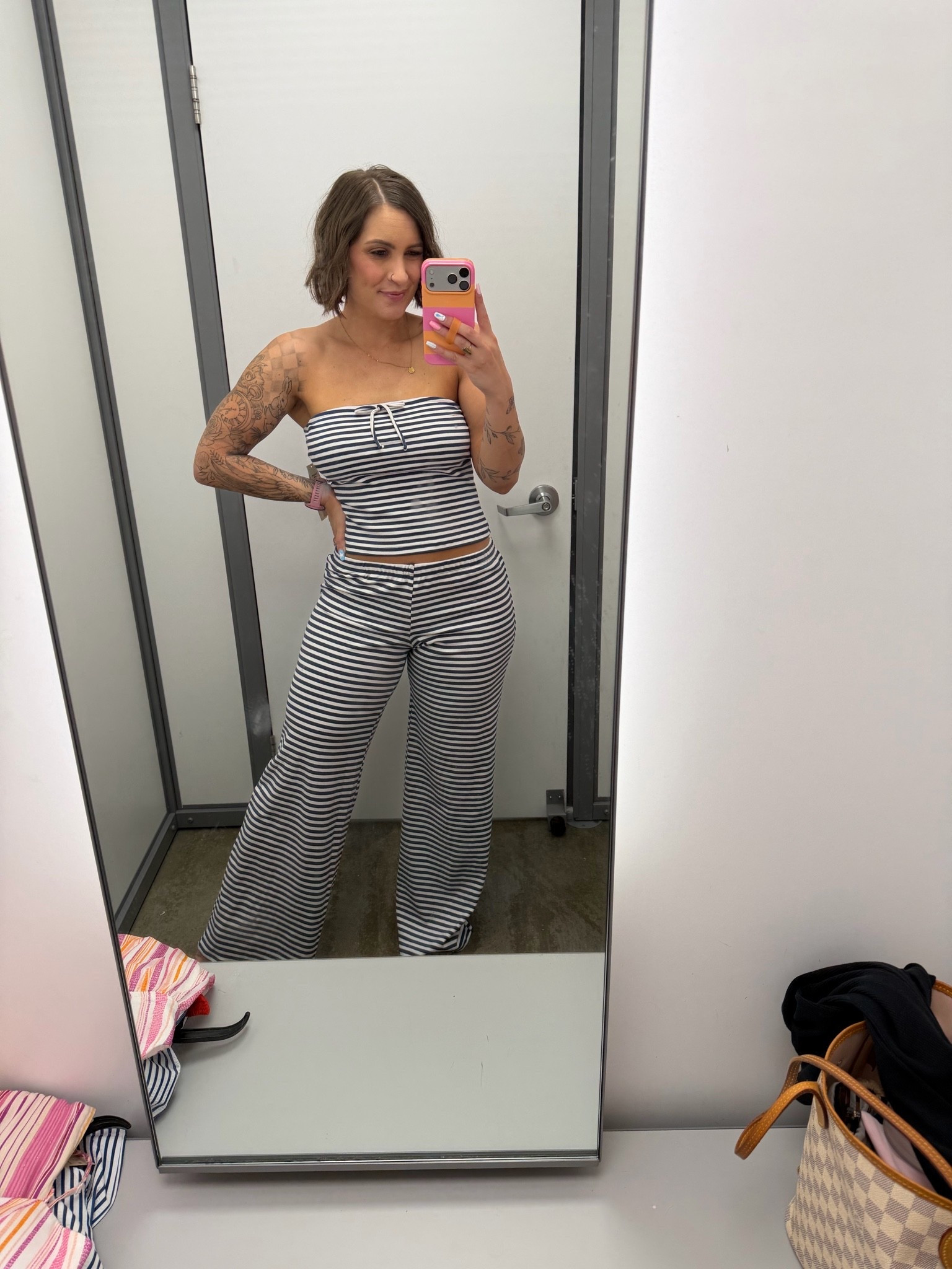 The comfiest set! I’m wearing a medium for my hips and booty 🤪. Comes in another color.

#LTKootd #LTKSeasonal #LTKTravel