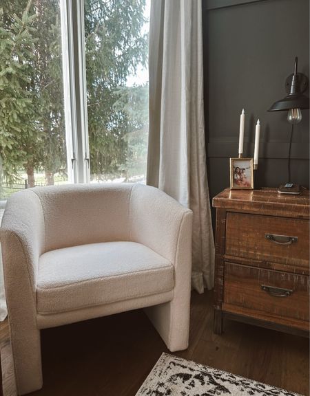 I love this little corner in our bedroom 

Summer decor 
Home decor
White chair 


#LTKHome #LTKStyleTip #LTKFindsUnder100