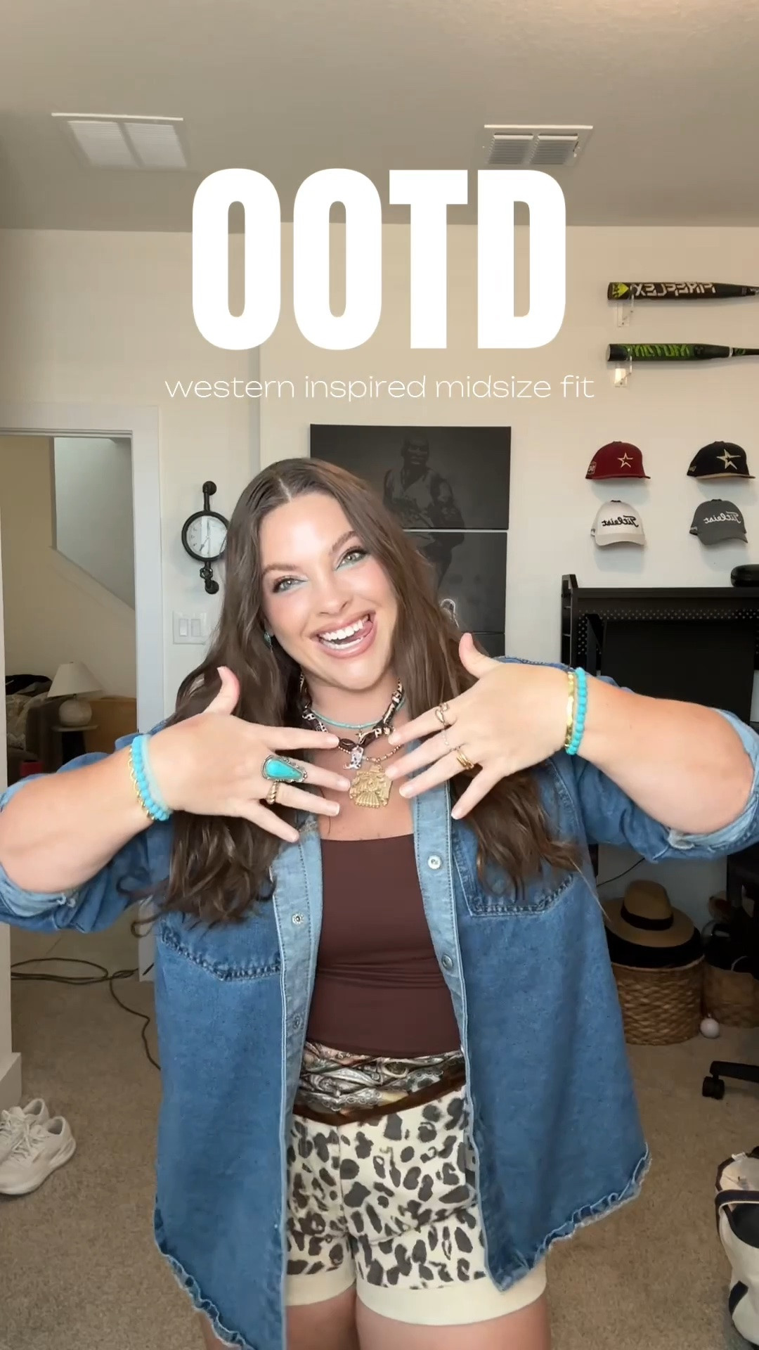 tried the scarf around the waist... and idk... I kinda love it 🤎✨

What do you guys think of this western inspired outfit? I haven't put on my turquoise jewelry in ages and this teal eyeliner felt like the right time to make it happen.

#LTKootd #LTKMidsize #LTKgrwm