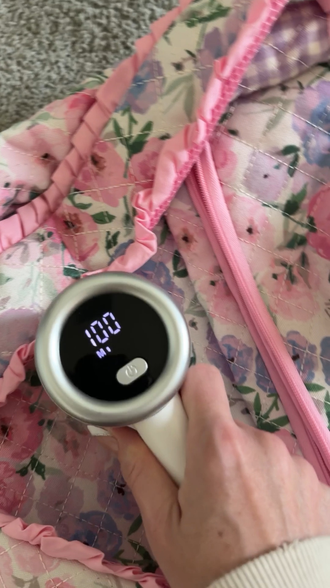 The way I will use this fabric shaver on absolutely everything 😅. This is one of those little home purchases you don’t realize make a difference until you actually have one. 


Amazon favorites 
Home favorites
Amazon home



#LTKHome