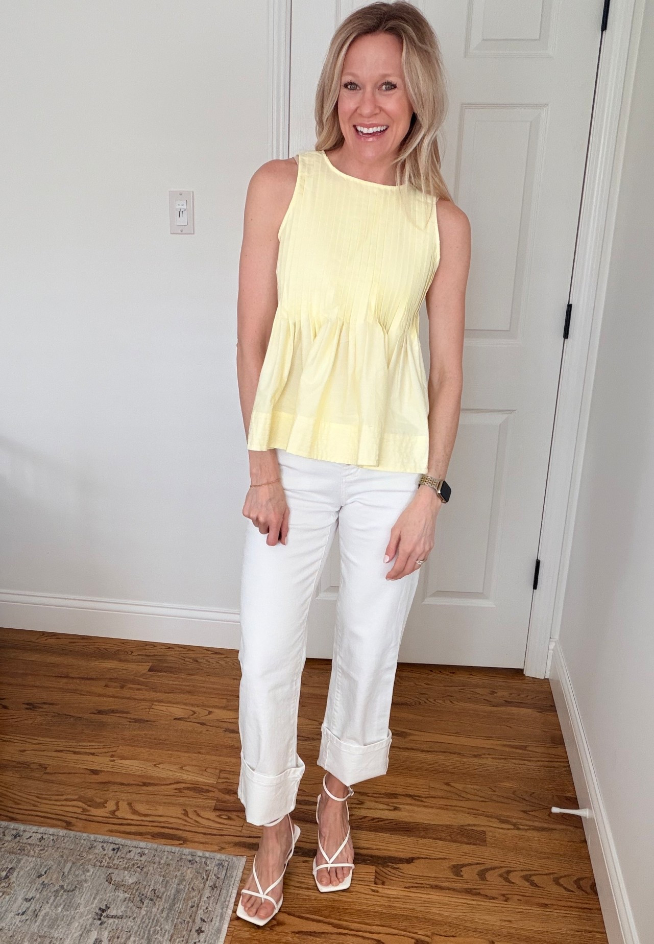 Top- xs
Jeans- 25 

Spring white denim- such a great price on this designer pair of denim! @walmart #springstyle #walmartstyle 