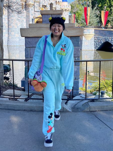 Comfy Disneyland outfit ✨
