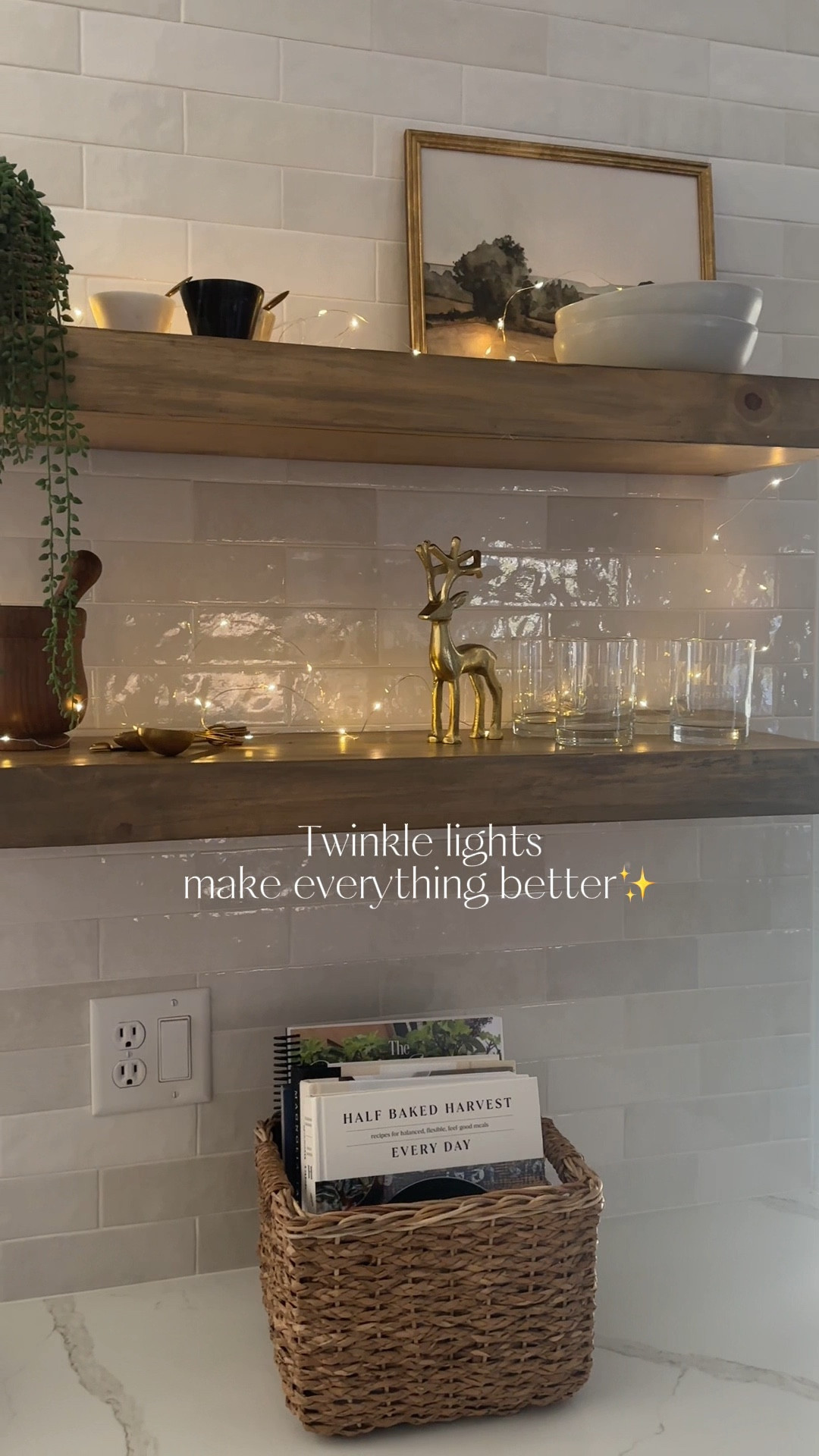 Tell me I’m wrong…🙃

#twinklelights #twinklelightset #twinklelightsamazon #cybermonday #blackfriday #elegantchristmasdecor #neutralchristmasdecor

#LTKHoliday #LTKFindsUnder50 #LTKSeasonal