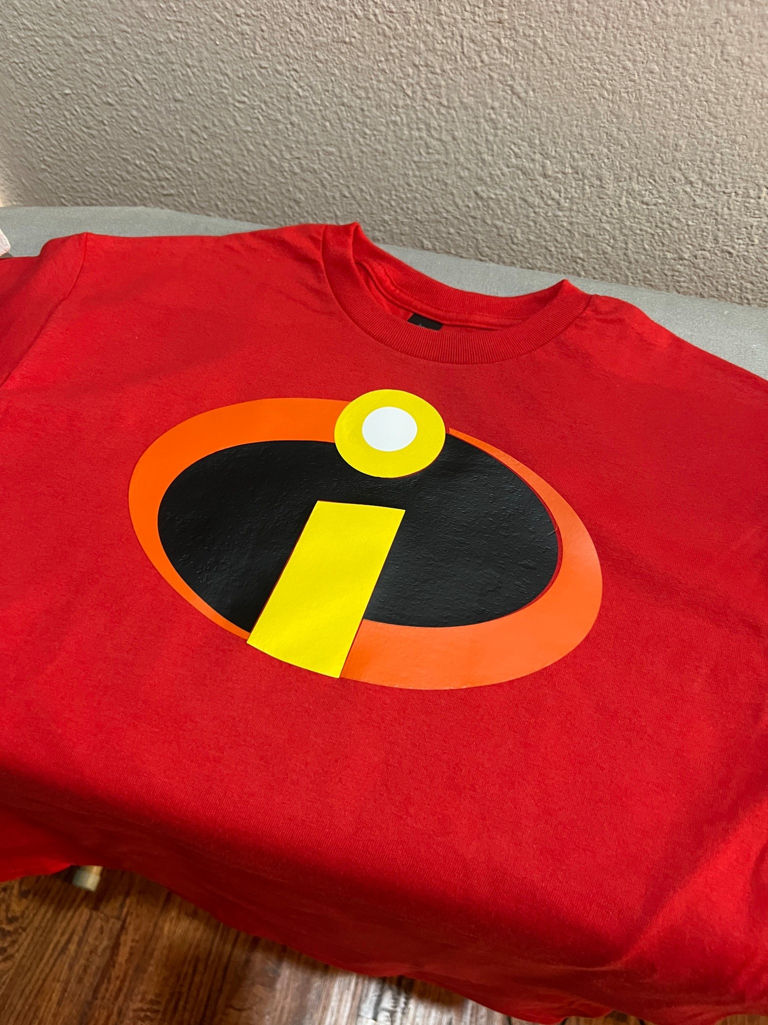 When your son needs a Disney character T-shirt at the last minute for homecoming week, you make it with your Cricut! 

BellaGrey Designs
Incredibles
Disney shirt
Cricut
DIY