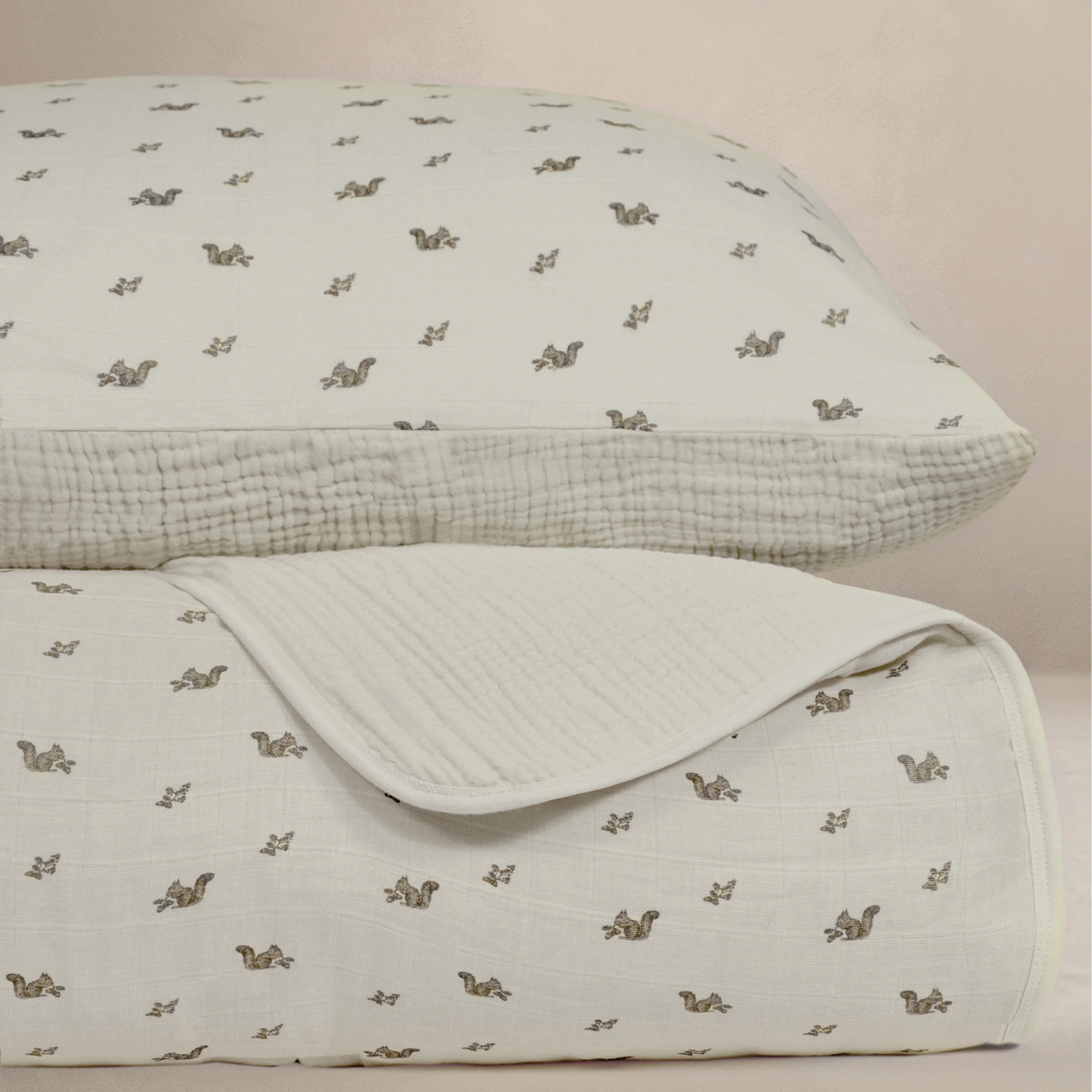 'Squirrel' - Premium Muslin Crib Quilt & Sham | Oilo Studio