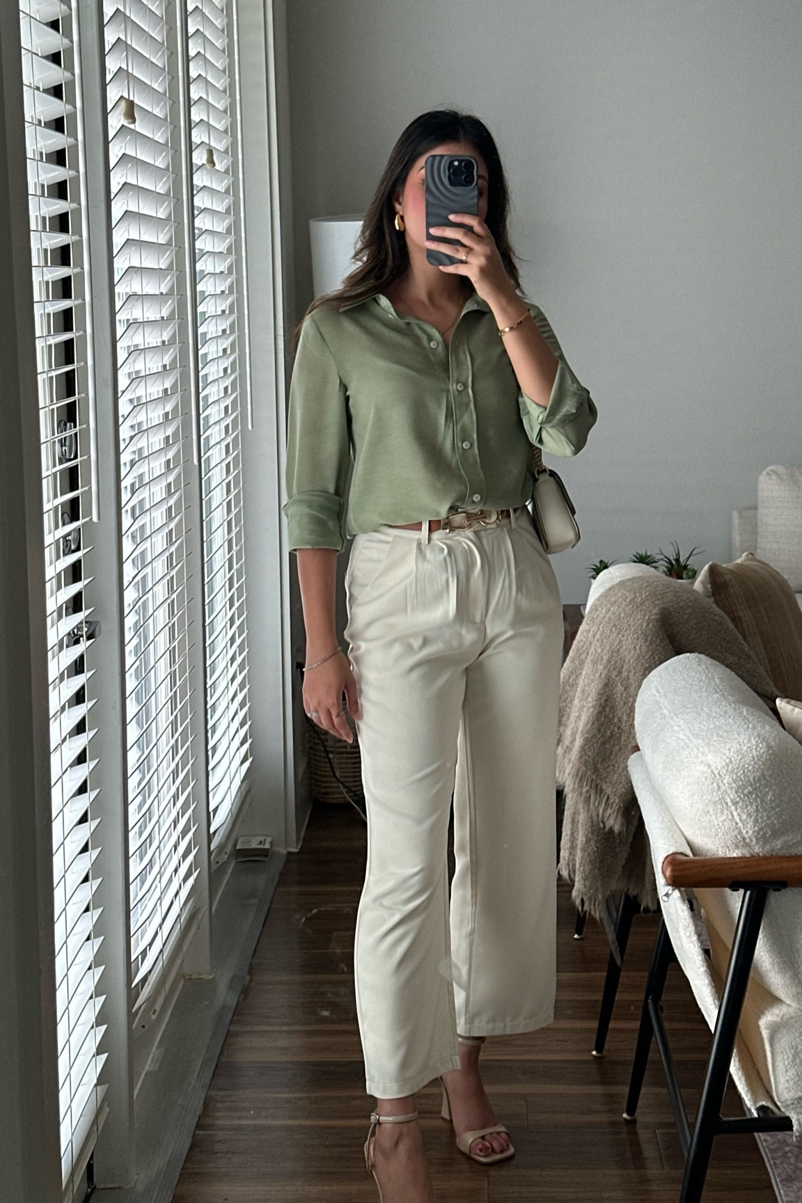 Simple dinner night outfit ideas

#LTKxNSale #LTKSeasonal #LTKStyleTip