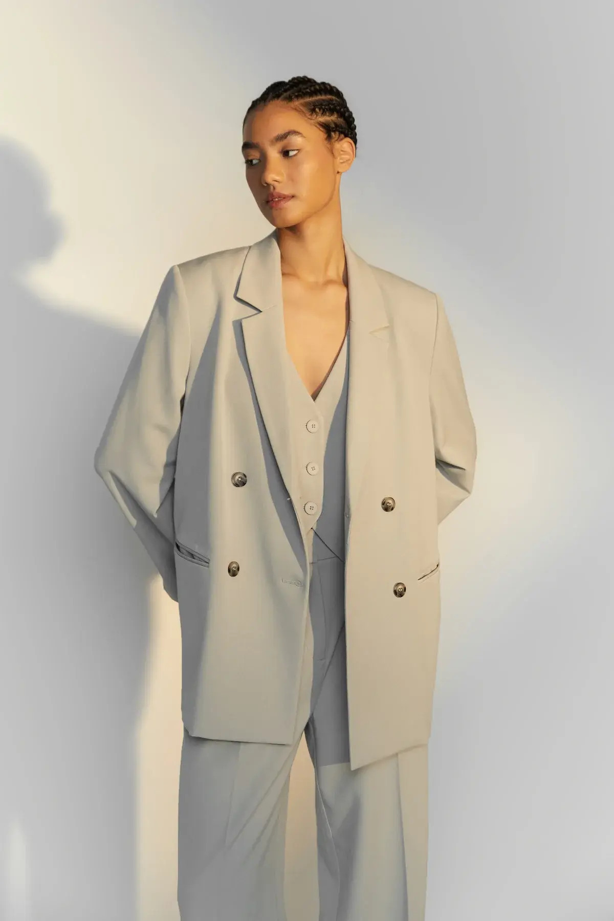 OVERSIZED BLAZER        5.0 star rating   1 Review          $128    
 OW-8181-W    Black;Oatmeal;... | OAK + FORT