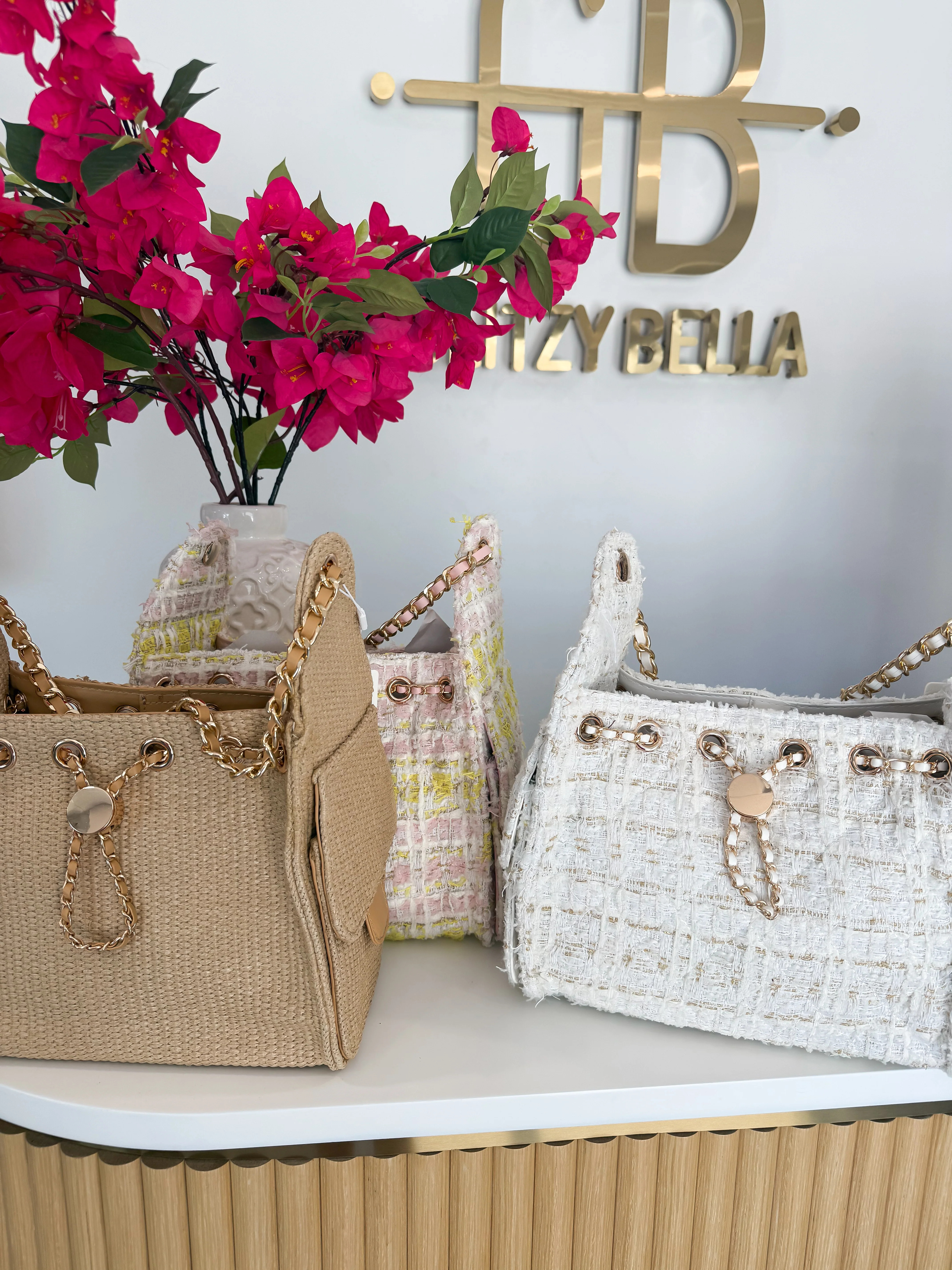 NEW!! "Luxe Icon" Shoulder Bag in 3 Colors! | Glitzy Bella