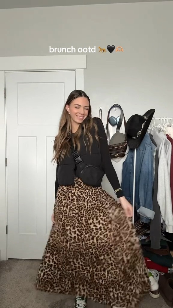 my brunch outfit 🐆🖤✨
skirt- bohme size Small
black bodysuit- hollister size XS
vest- h&m size S

#LTKU #LTKSeasonal #LTKWatchNow
