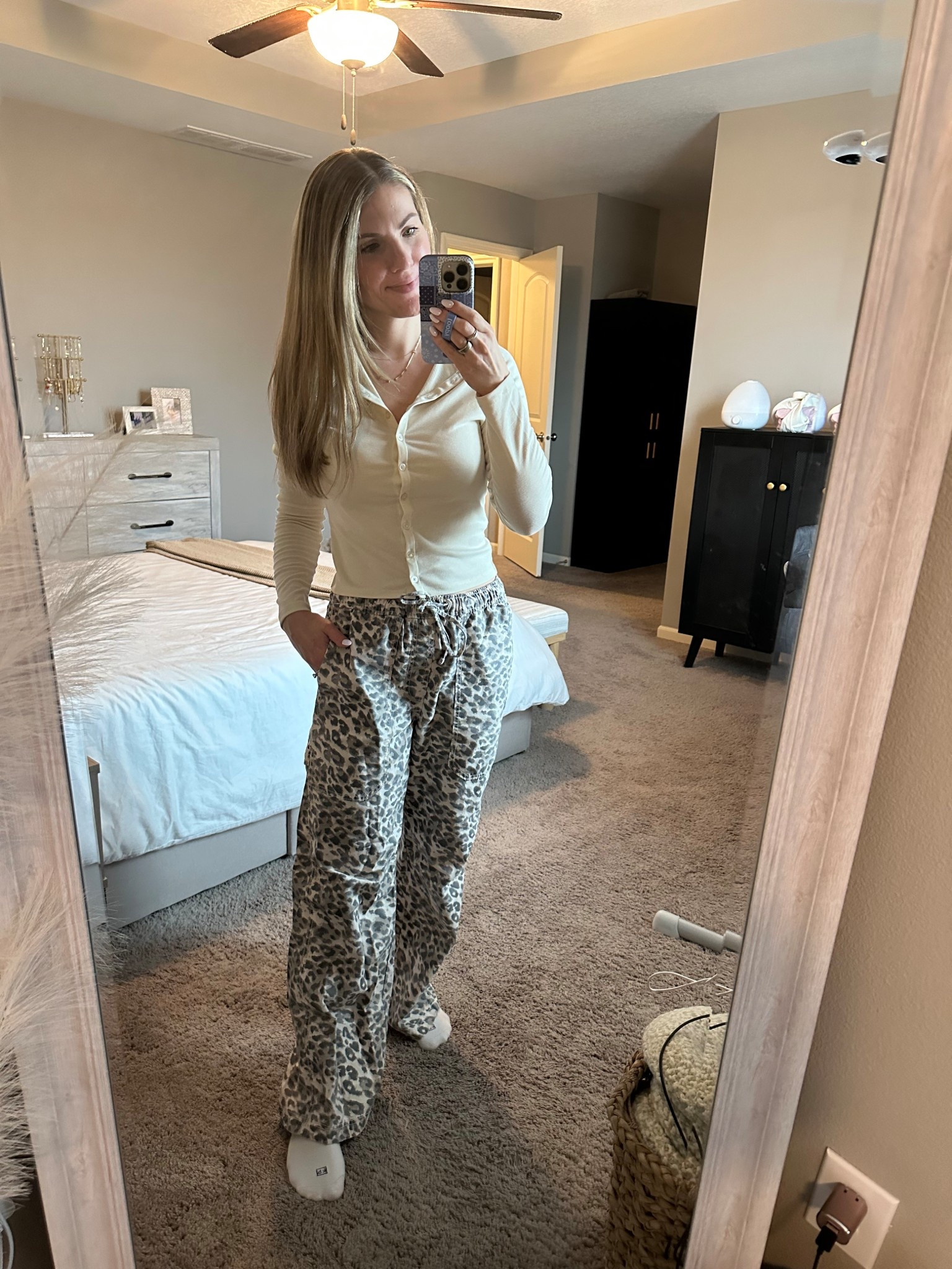
Everything is true to size!  Got my true size (small) in these pants & wore them both pregnant & not because of the draw string!  They’re also on major sale! 
Nursing friendly outfit 
Mom outfit 
Work from how outfit 
Leopard pants 
New Balance 


#LTKootd #LTKSaleAlert #LTKmomlife