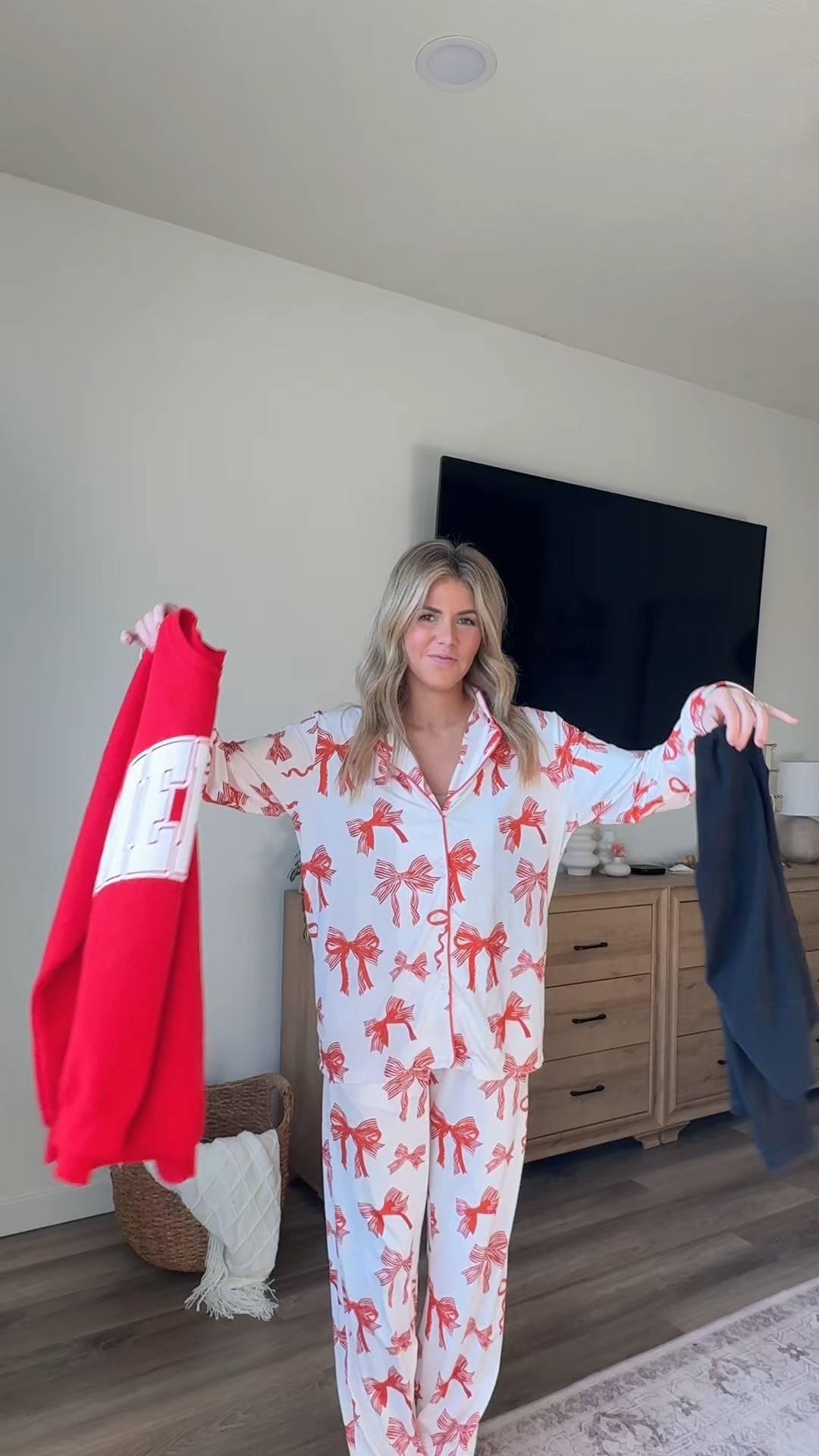 
I sized up to a large for an oversized fit in the Merry Crewneck  & code JENA10 will save you extra ♥️ 

#LTKFindsUnder50 #LTKHoliday #LTKootd