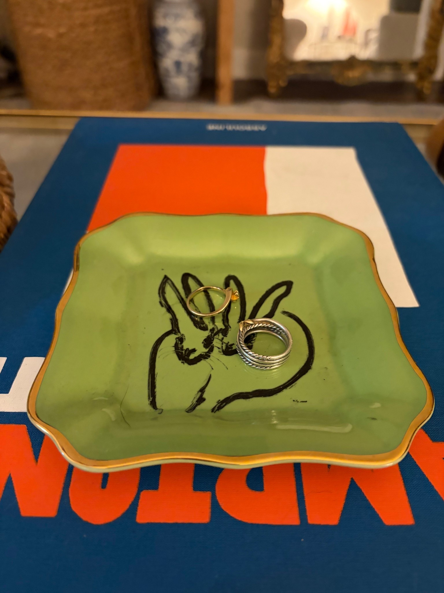 Hunt Slonem portrait plate 🐰🐇The perfect addition to any space!! 

#LTKFindsUnder100 #LTKGiftGuide

#LTKSeasonal