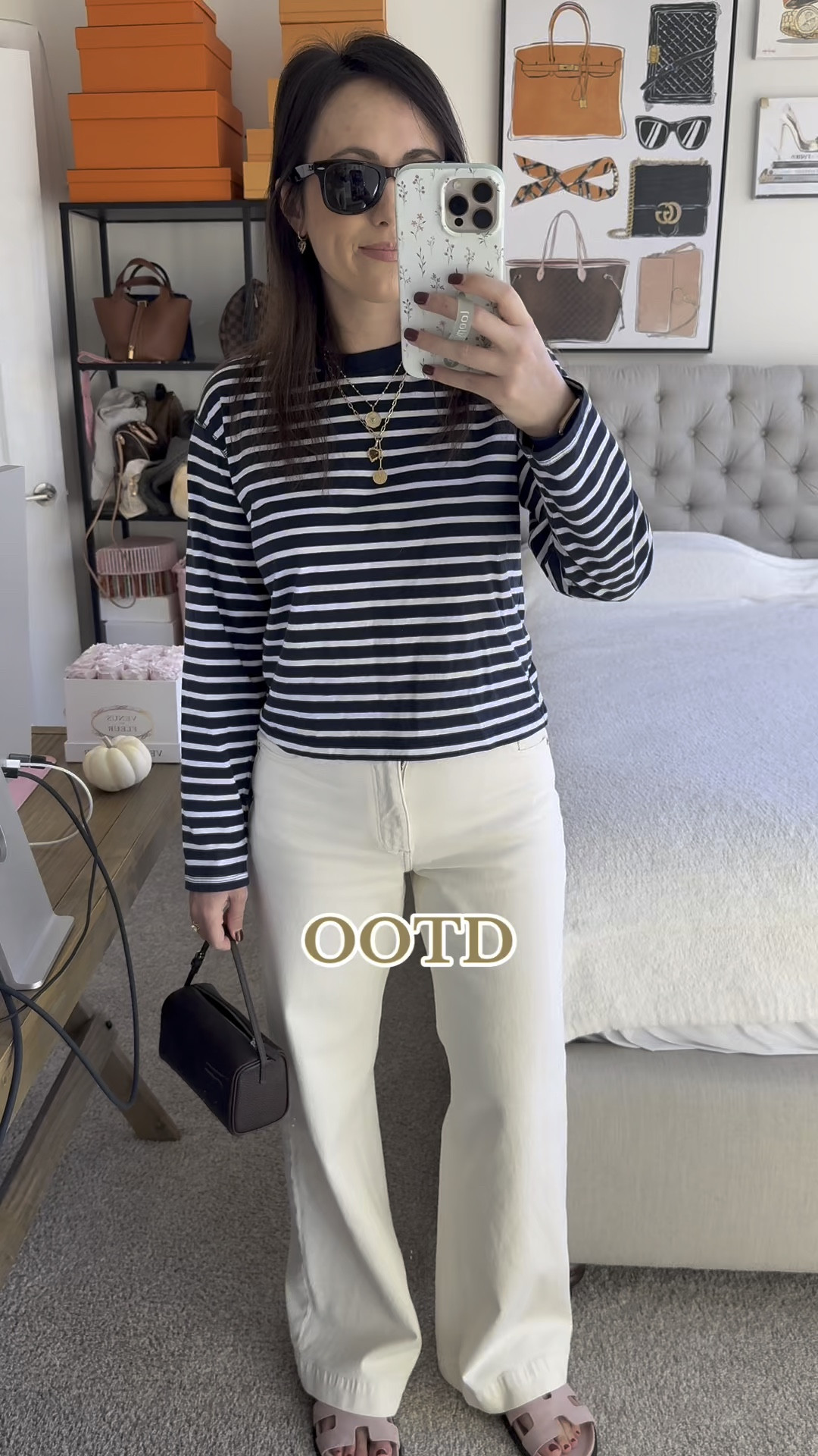 Stripe long sleeve (small), wide leg baggy jeans (25)



#LTKStyleTip #LTKSeasonal #LTKFindsUnder100