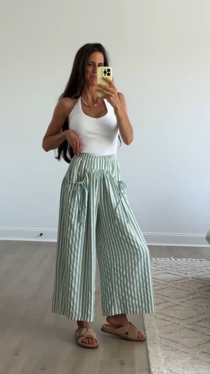 Comfy but make it cute. This is the kind of outfit I love for busy days when I still want to feel put together.

#LTKmomlife #LTKootd #LTKSeasonal