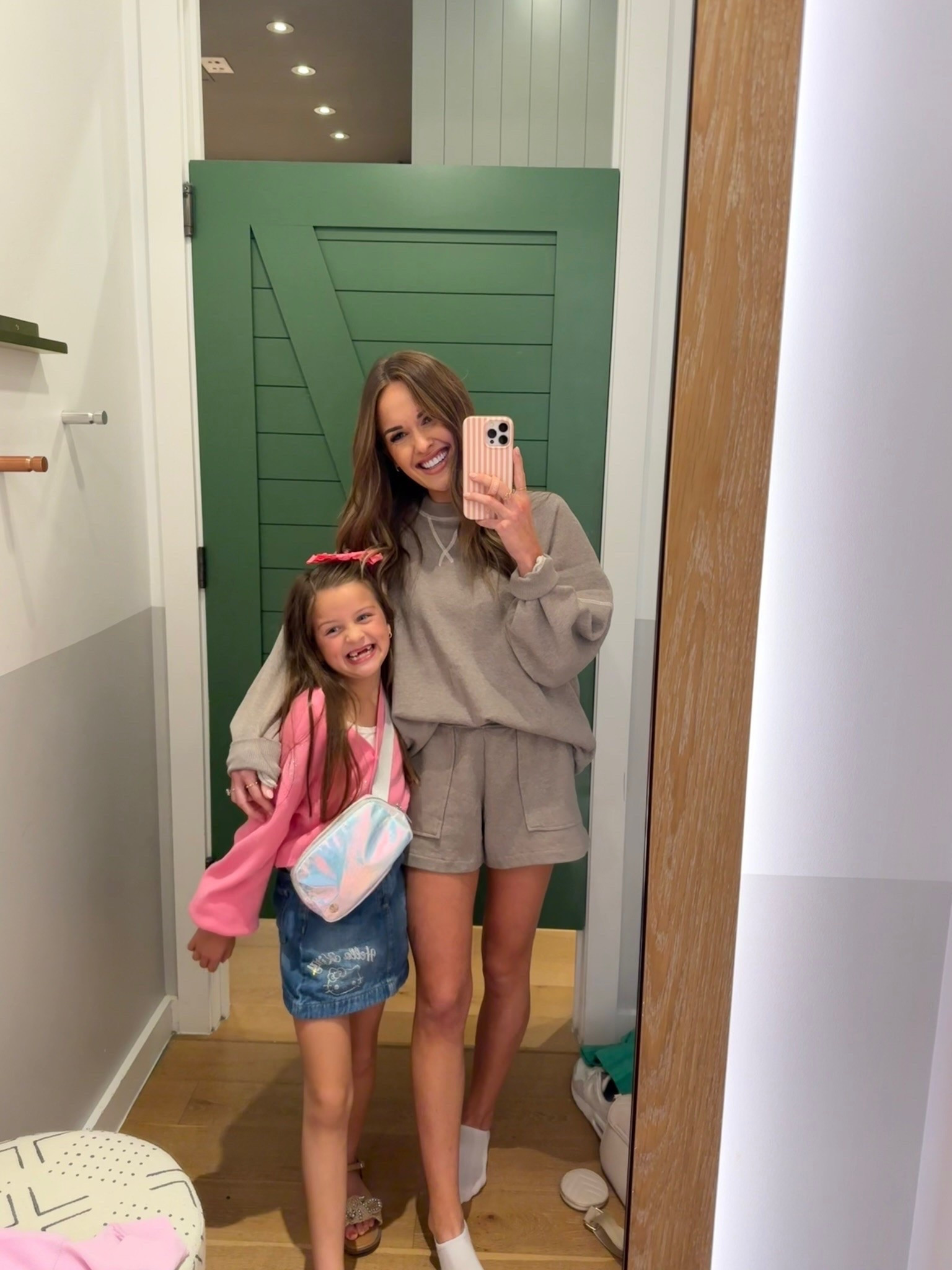 Been loving this set from aerie!! so cozy and something I’ll be living in all fall 🍂 

Cozy matching sets shorts aerie on sale mom favorites beige comfortable easy outfits ￼

#LTKmomlife #LTKootd #LTKSeasonal