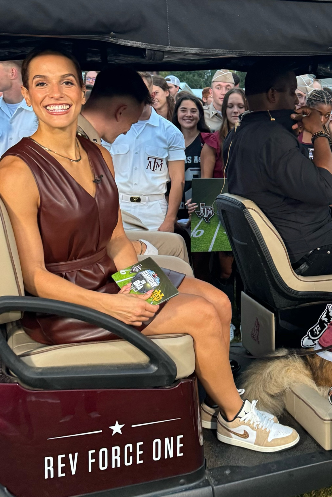 Size 6!

#LTKSeasonal #LTKWorkwear #LTKStyleTip