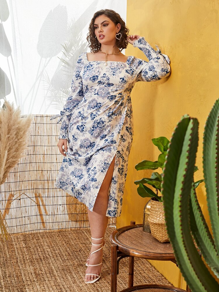 Plus Square Neck Split Hem Allover Floral Dress | SHEIN