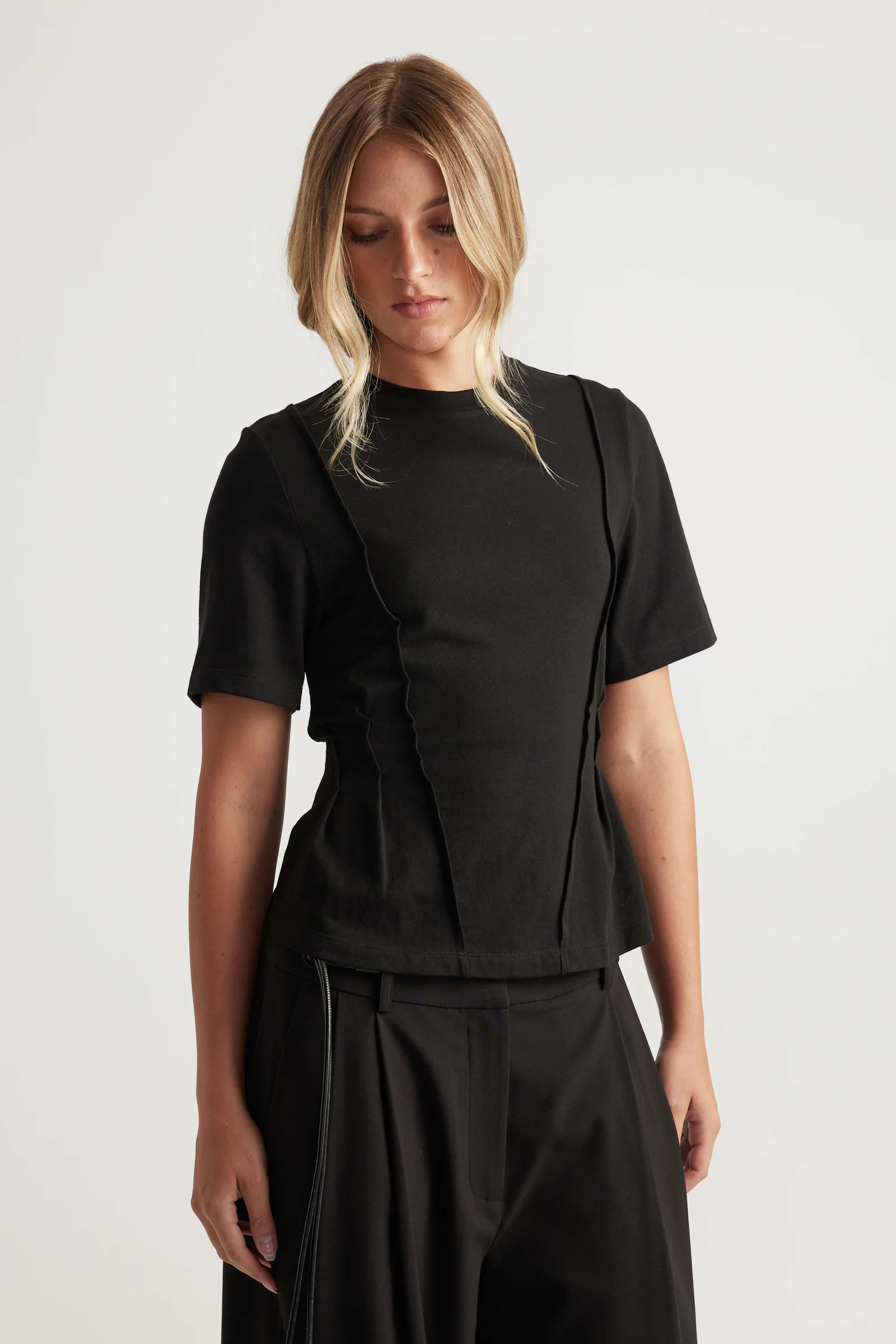 Lucy Seam Detail Tee - Black | DECJUBA