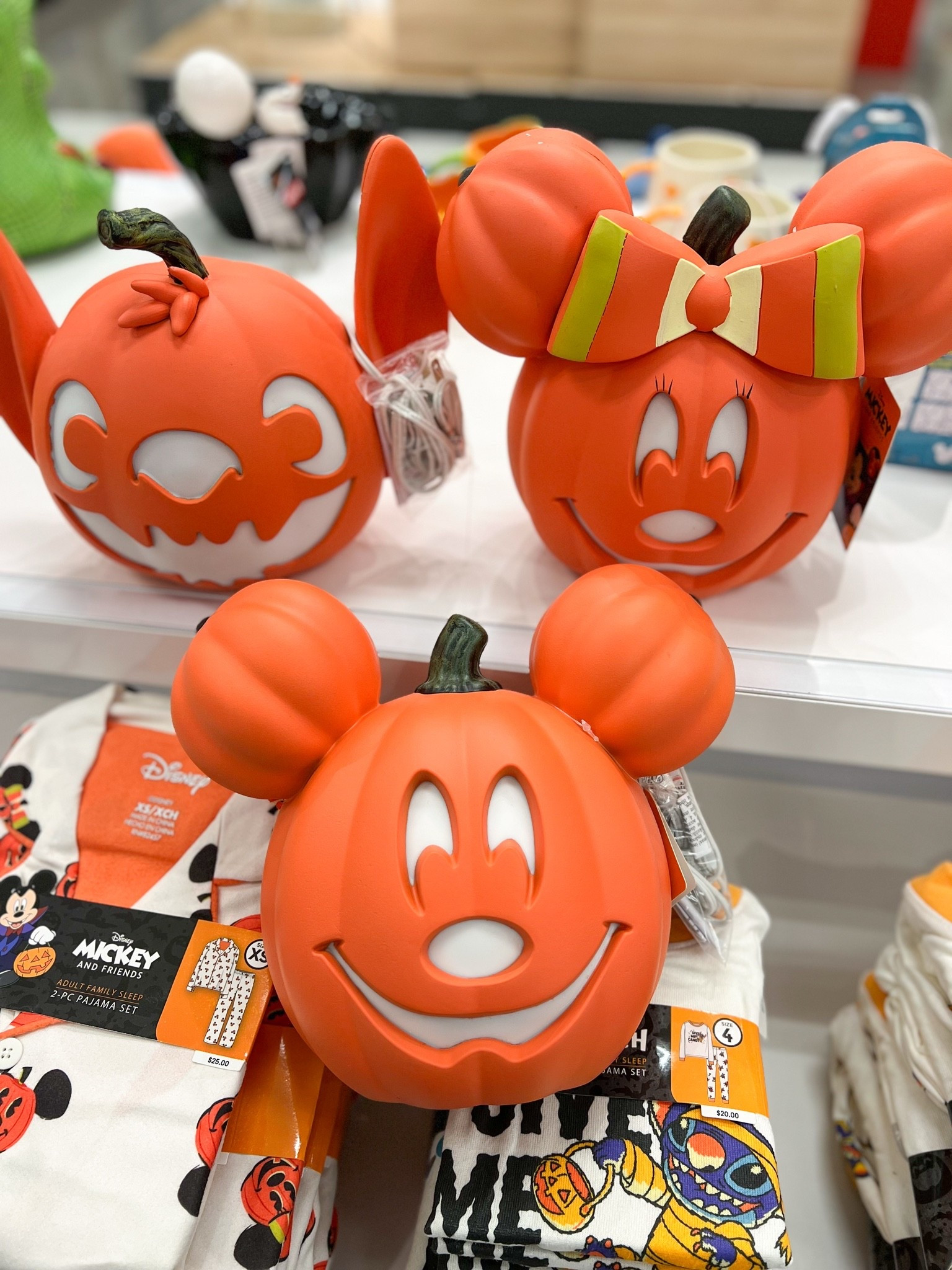 New Disney Halloween finds at Target 

Target finds, Target style, Halloween decor

#LTKHome #LTKSeasonal