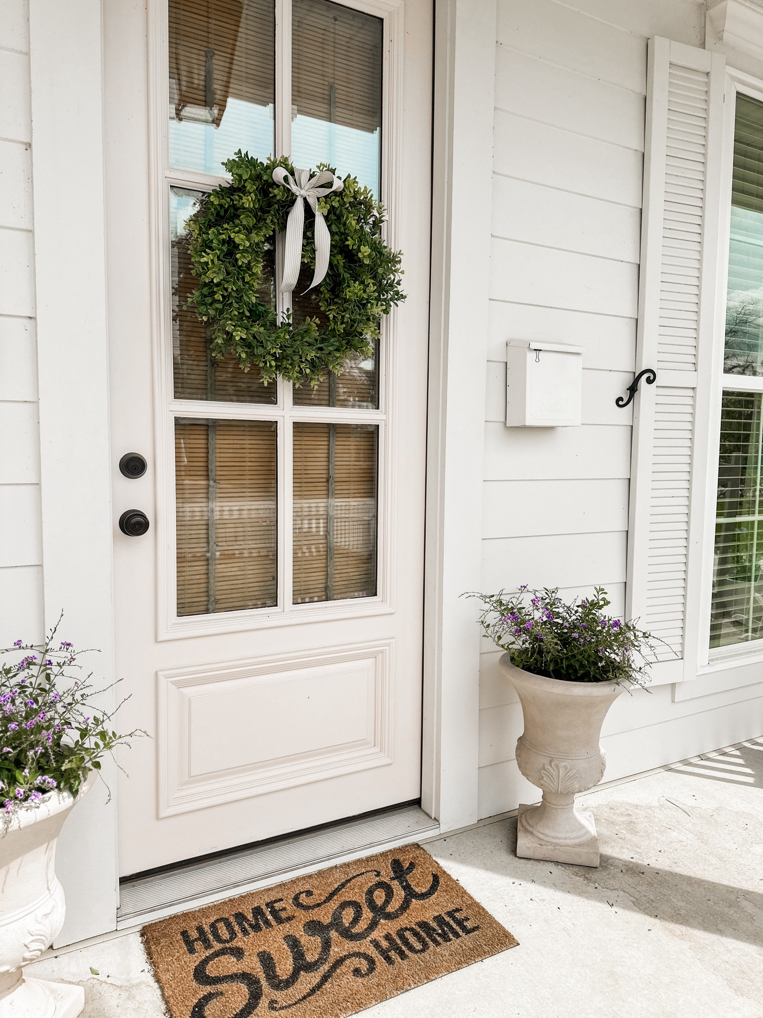 Front porch refresh for Spring🌷



#LTKhome #LTKfindsunder100 #LTKSeasonal