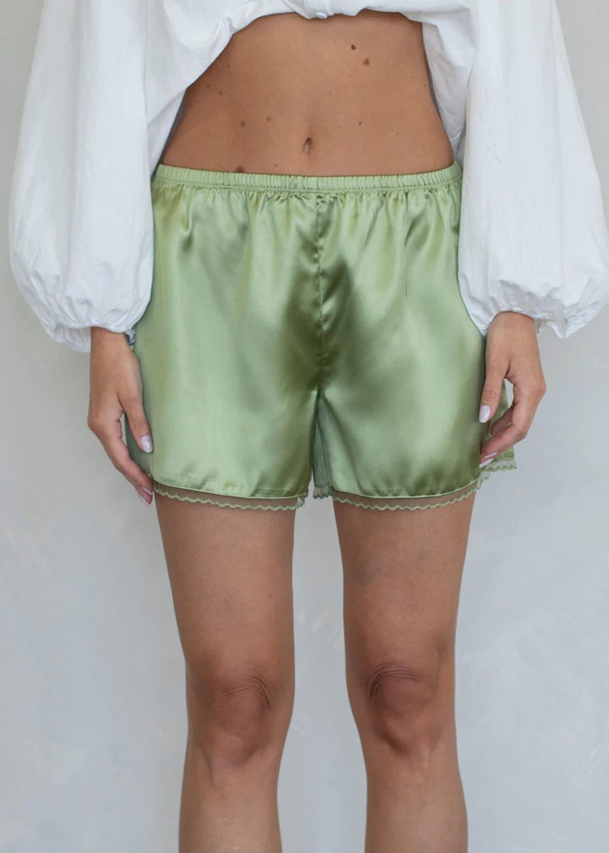 Lia Satin Short - Matcha | Alice & Wonder