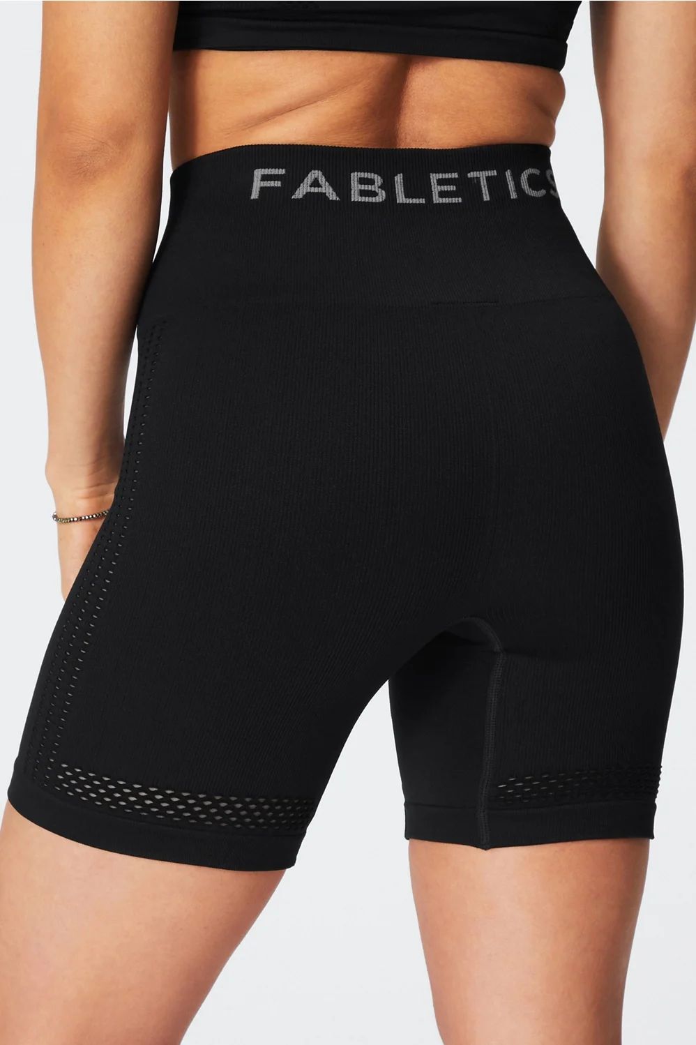 Sync Seamless High-Waisted 6'' Short | Fabletics - North America